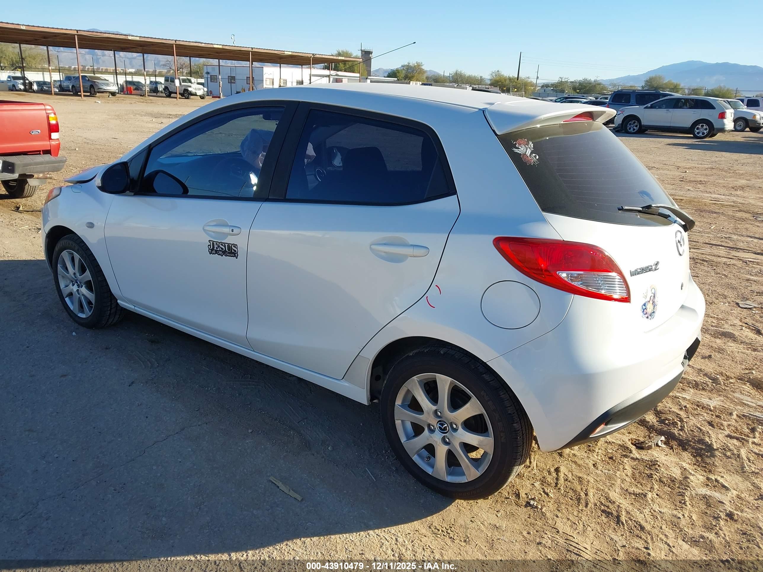 MAZDA MAZDA2 image 3