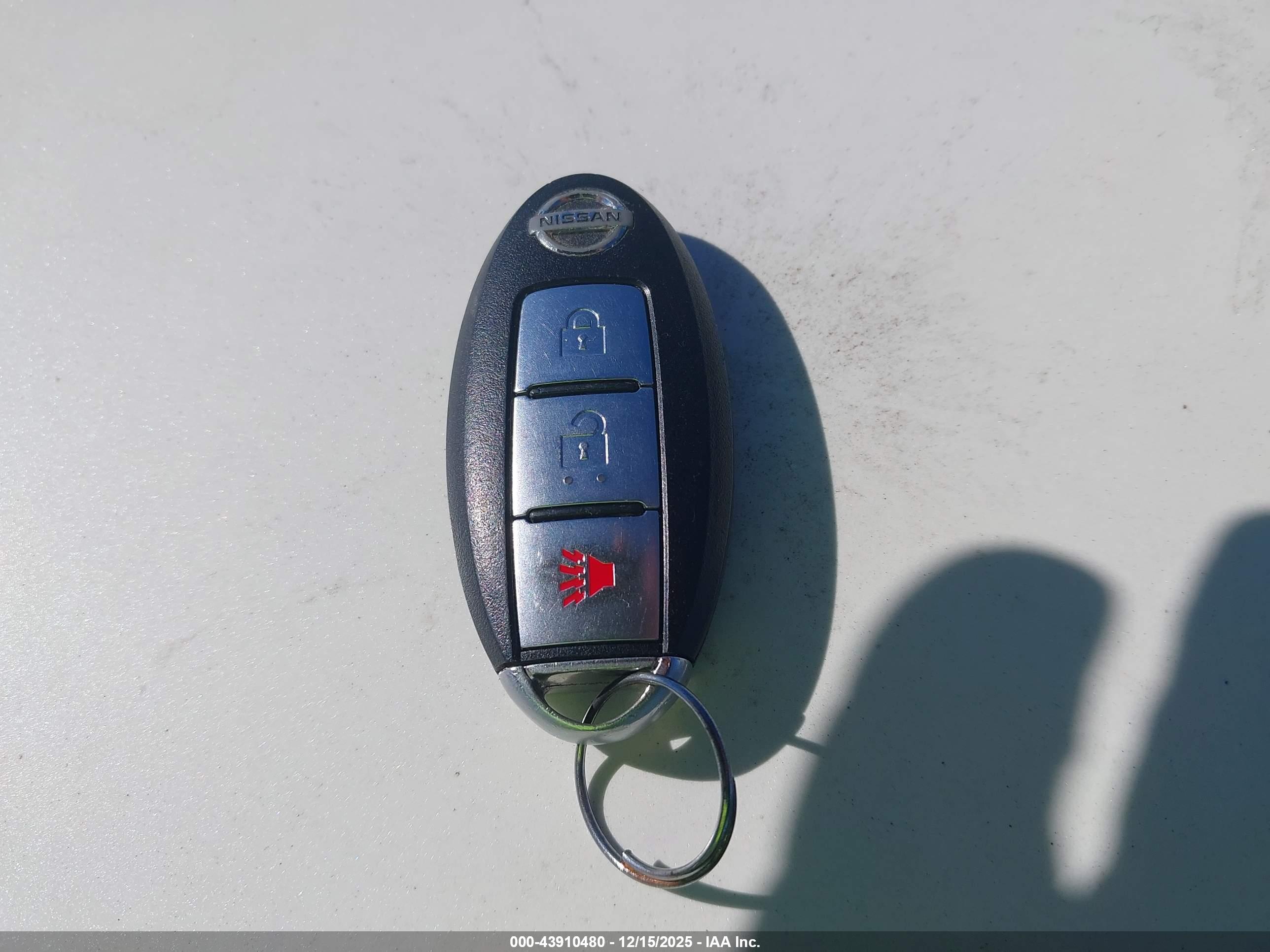 NISSAN ROGUE image 11