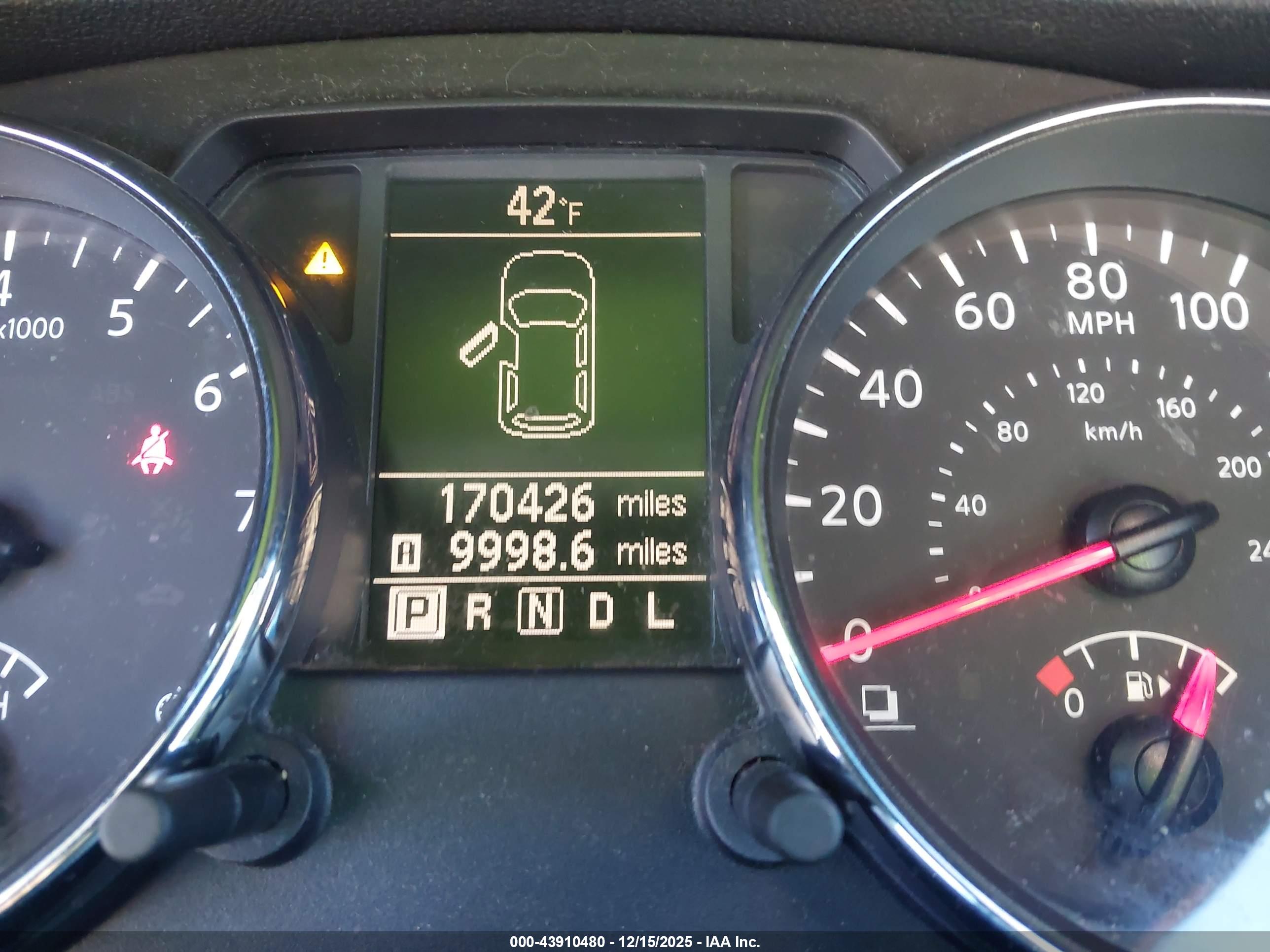 NISSAN ROGUE image 7