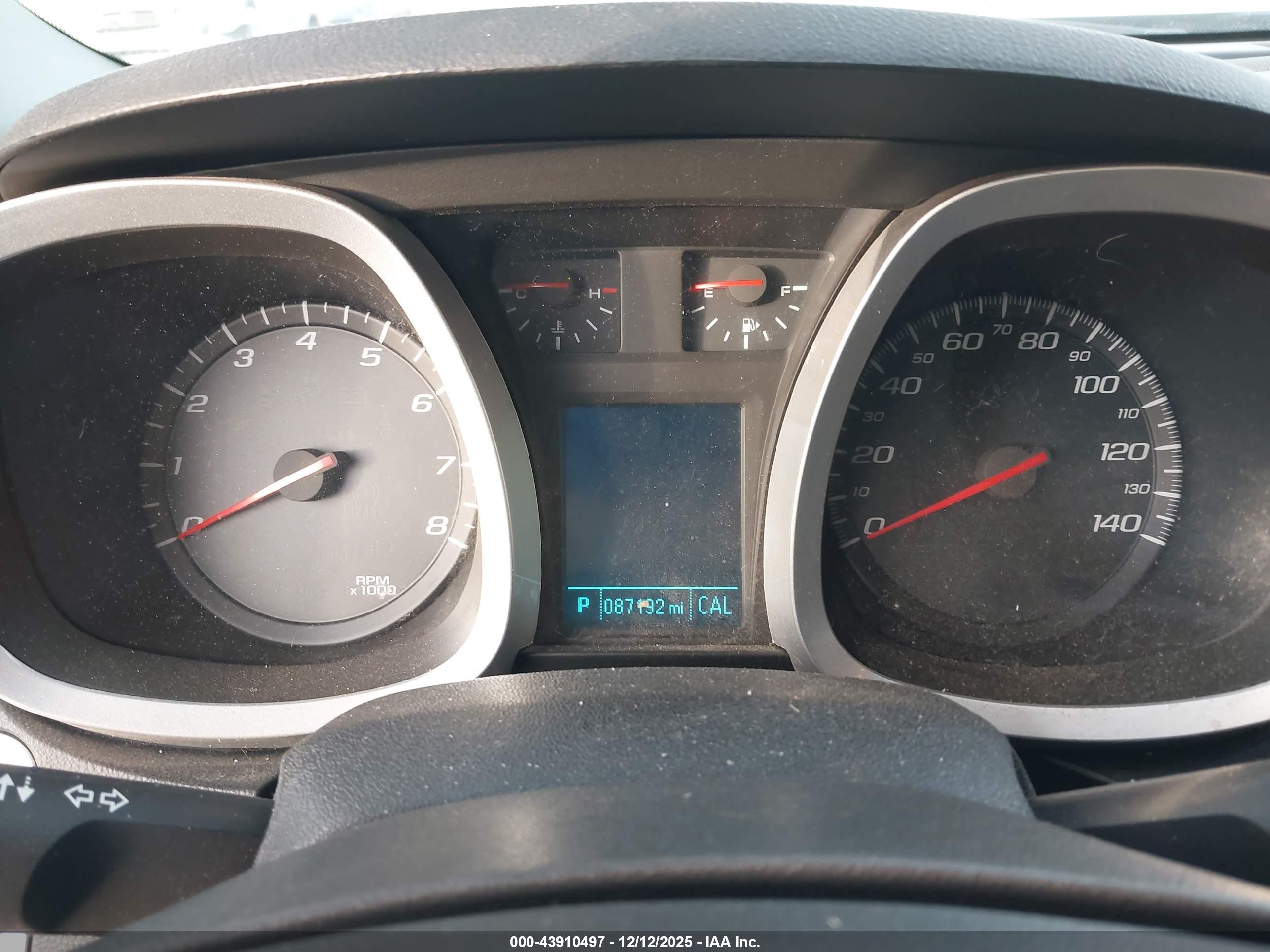 CHEVROLET EQUINOX image 7