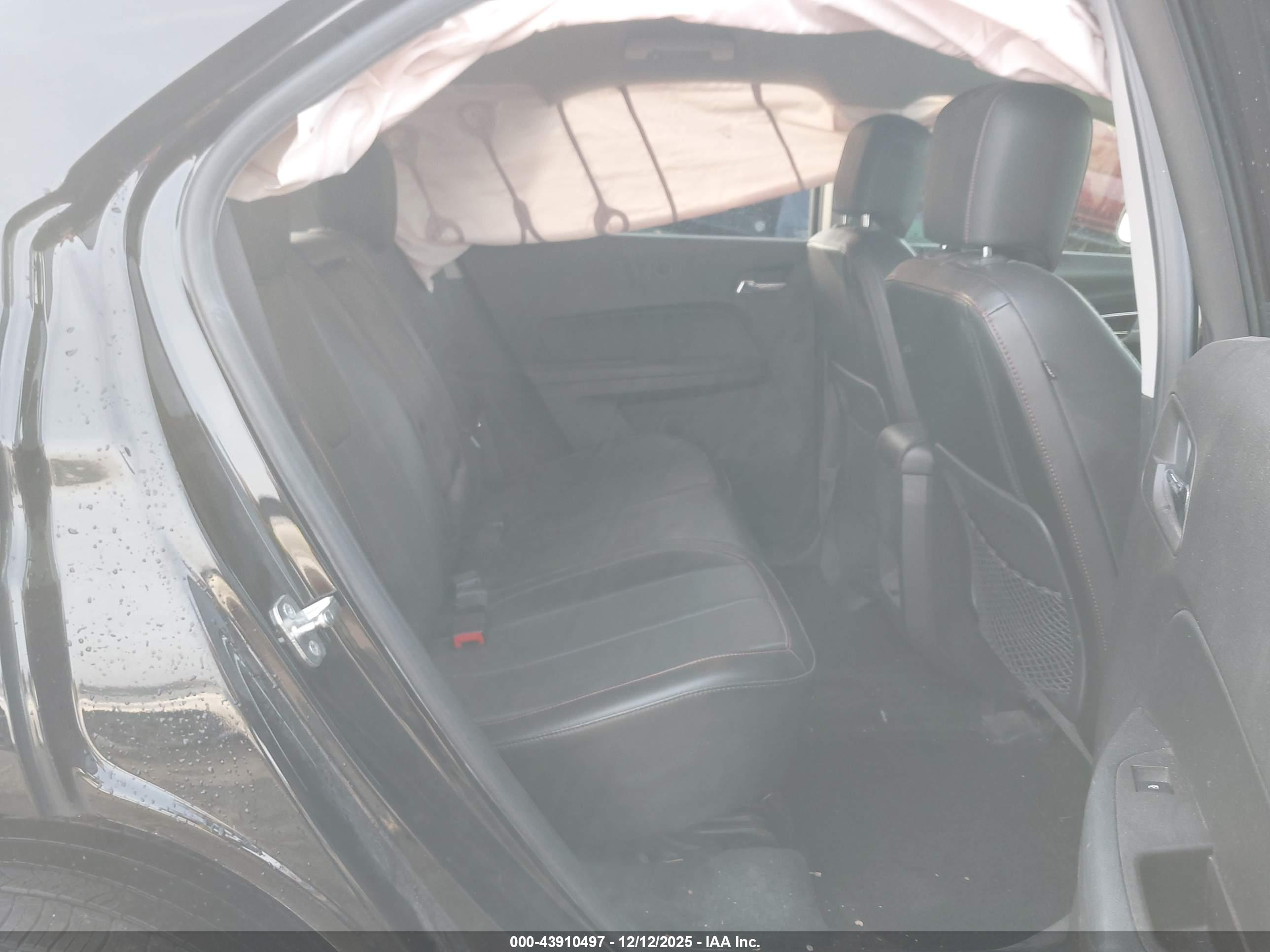 CHEVROLET EQUINOX image 8