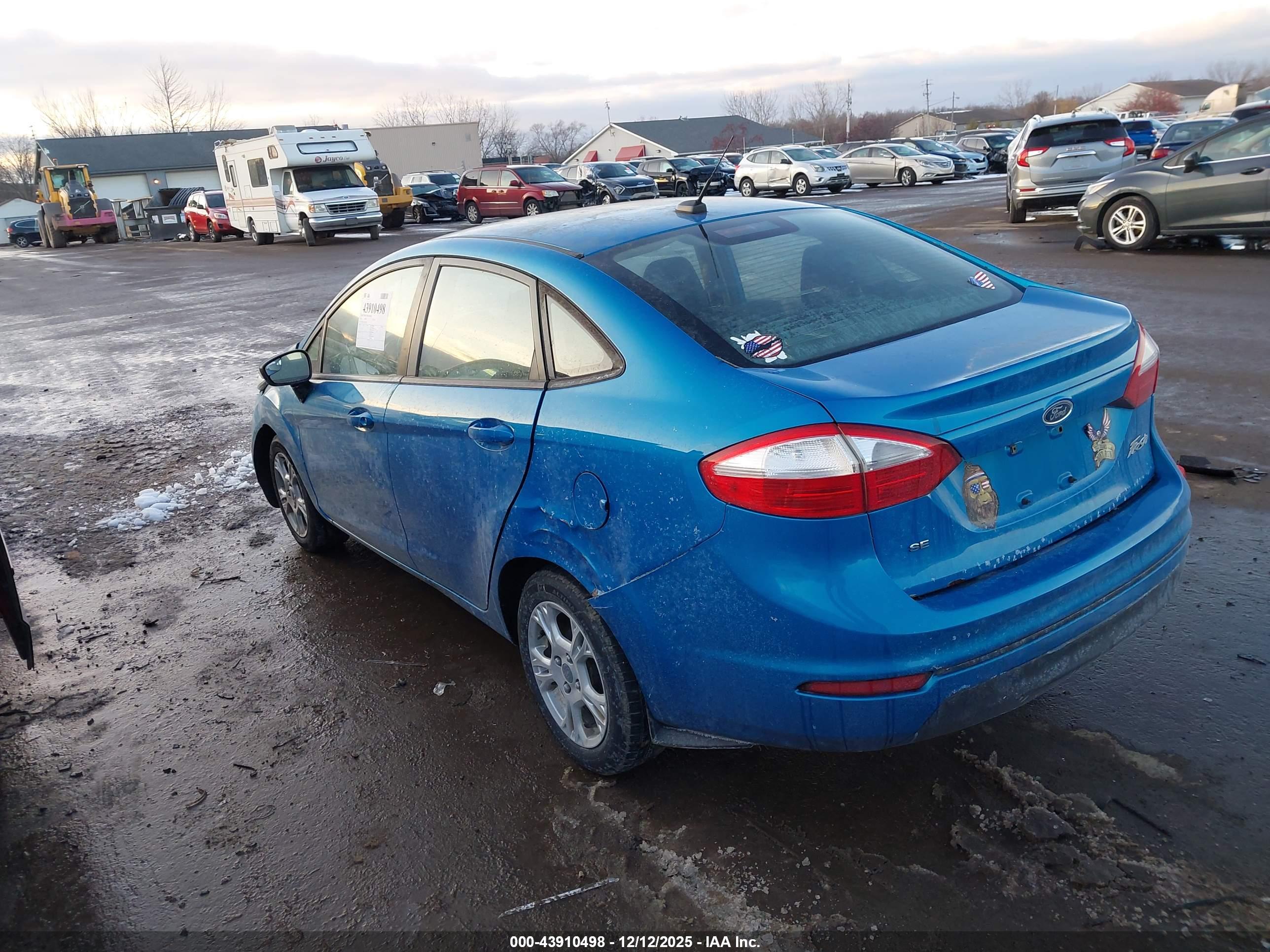 FORD FIESTA image 3