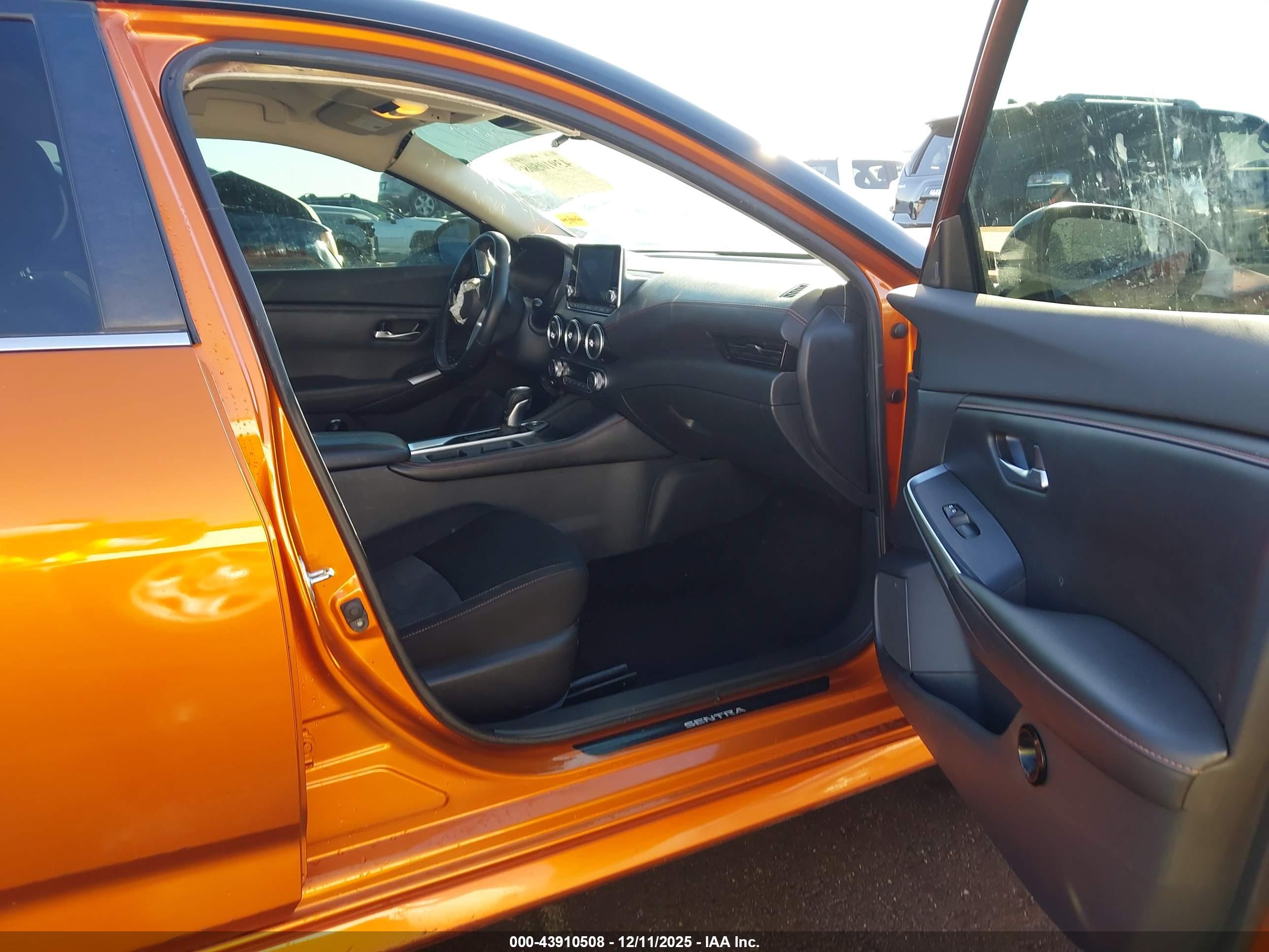 NISSAN SENTRA image 5