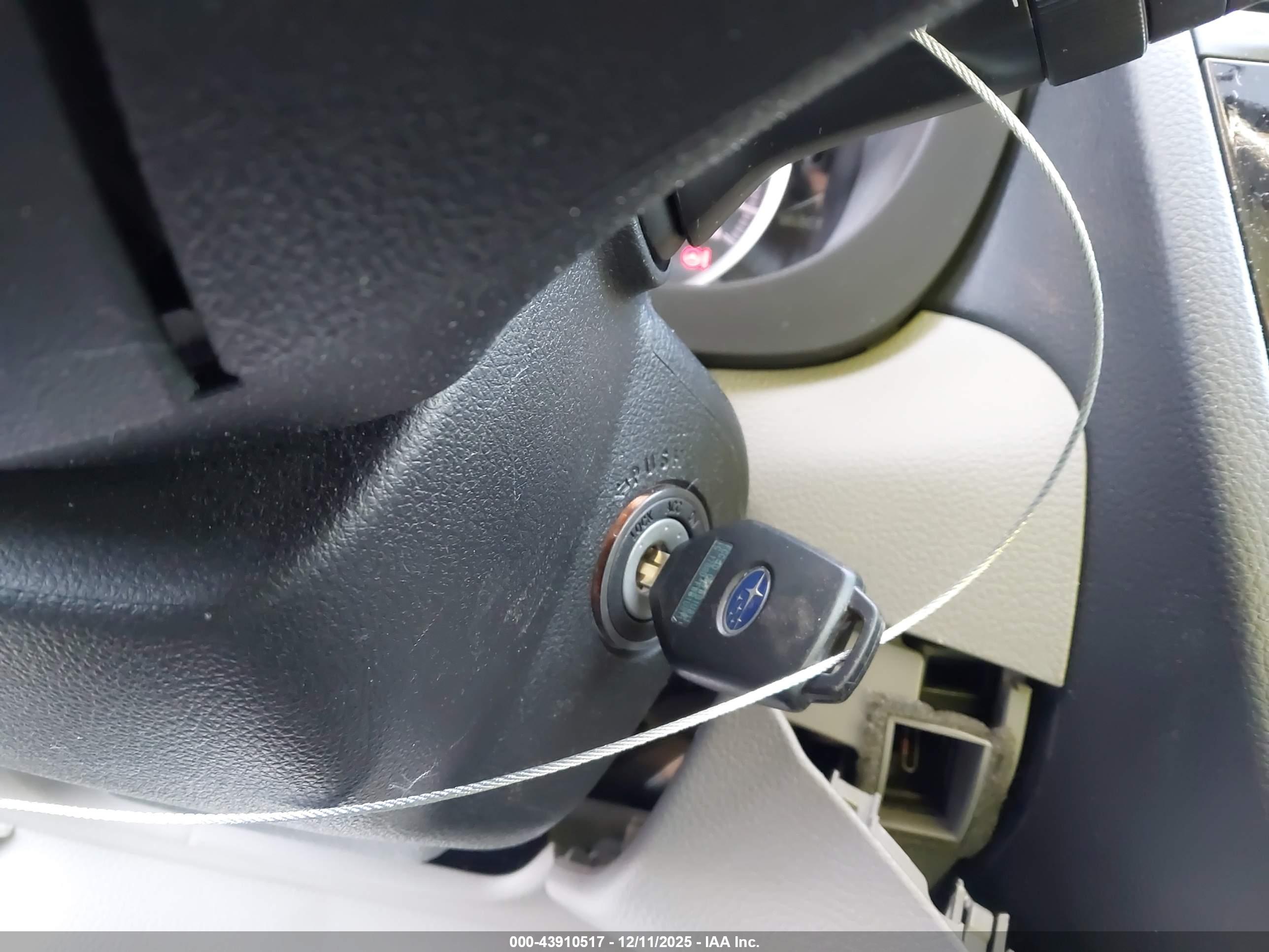 SUBARU FORESTER image 11