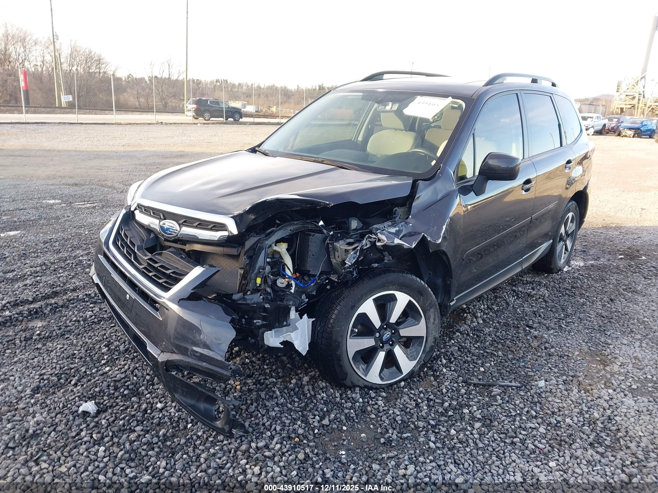SUBARU FORESTER image 2