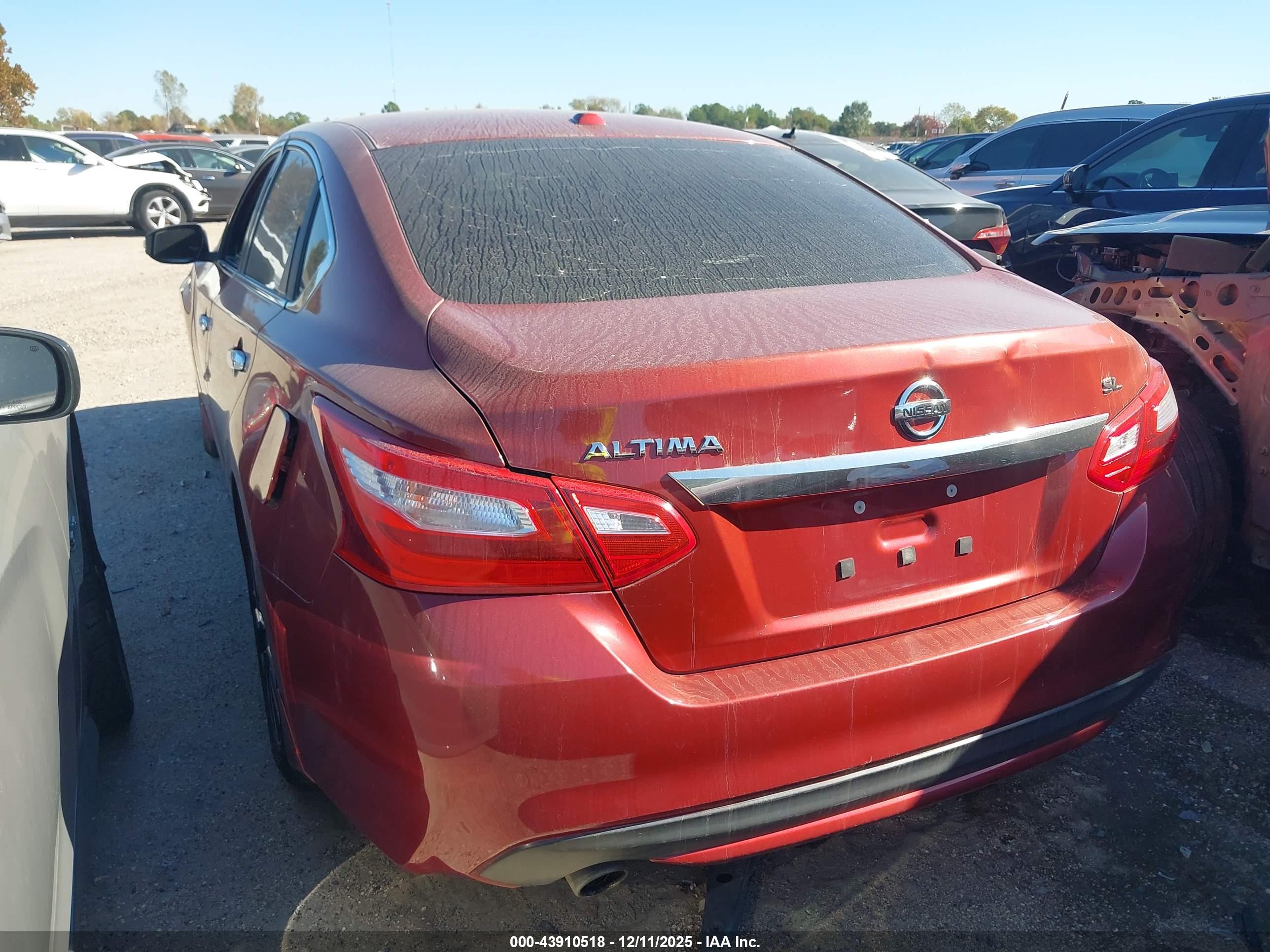 NISSAN ALTIMA image 3