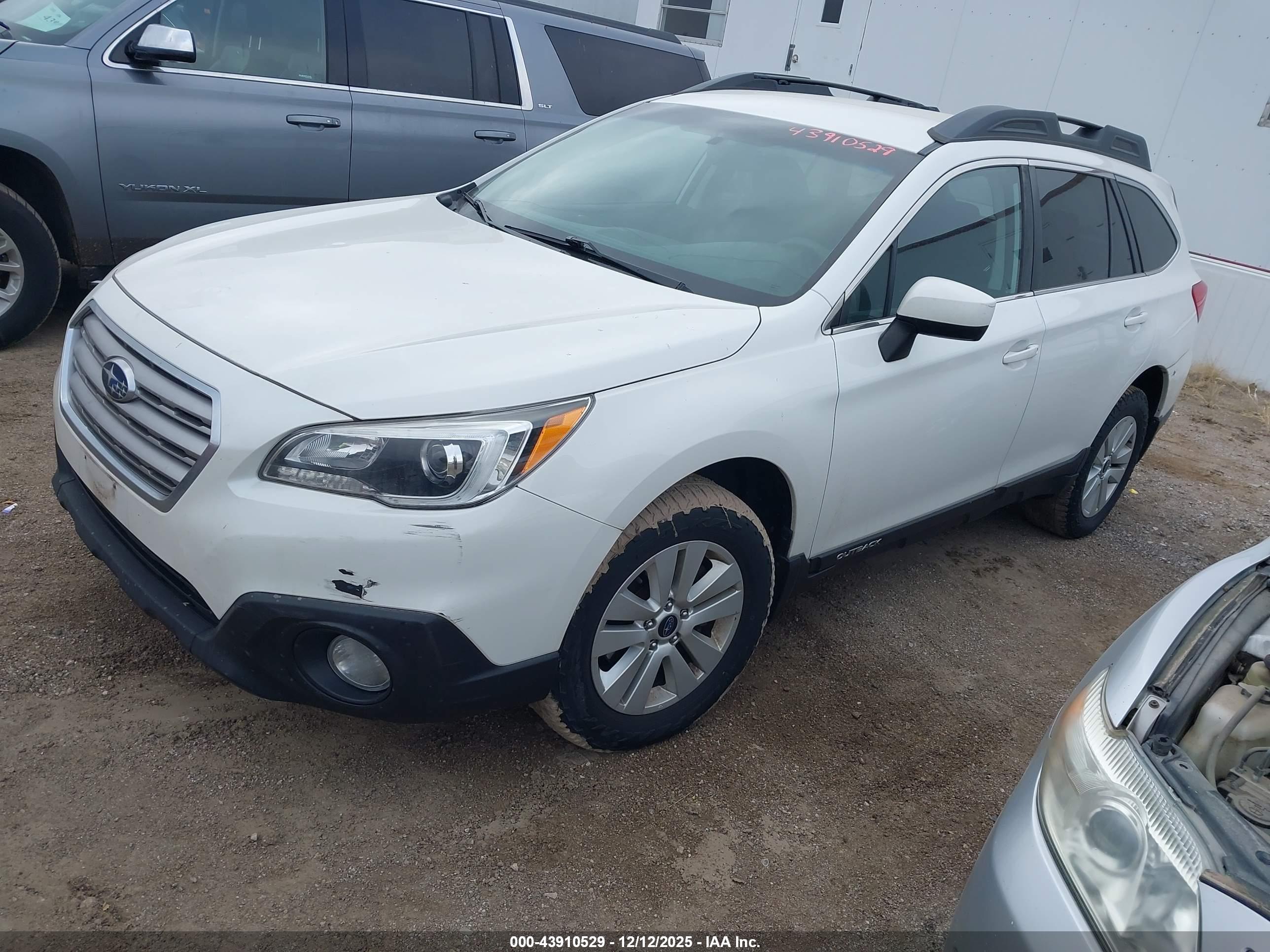 SUBARU OUTBACK image 2