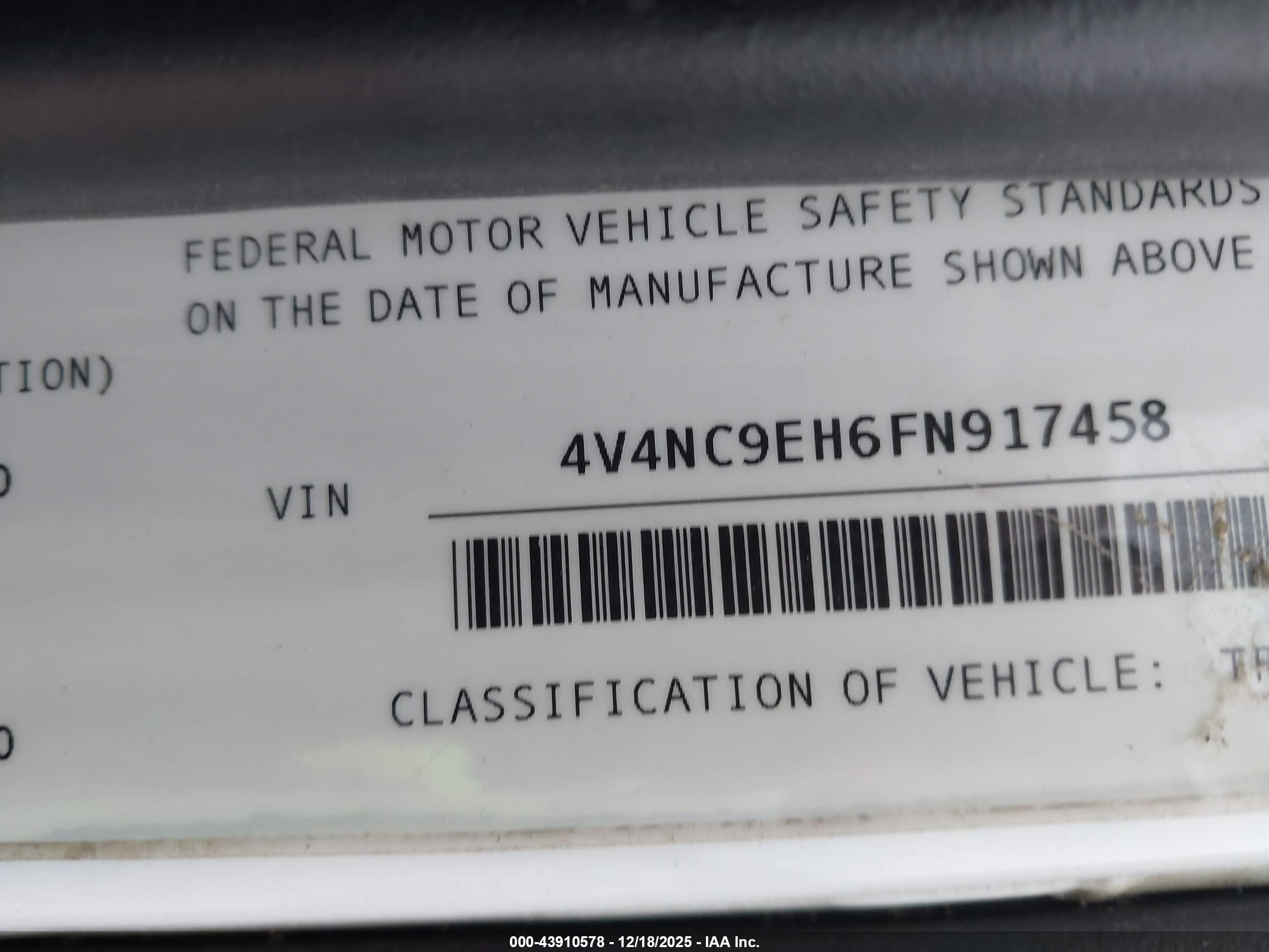 VOLVO VN image 9