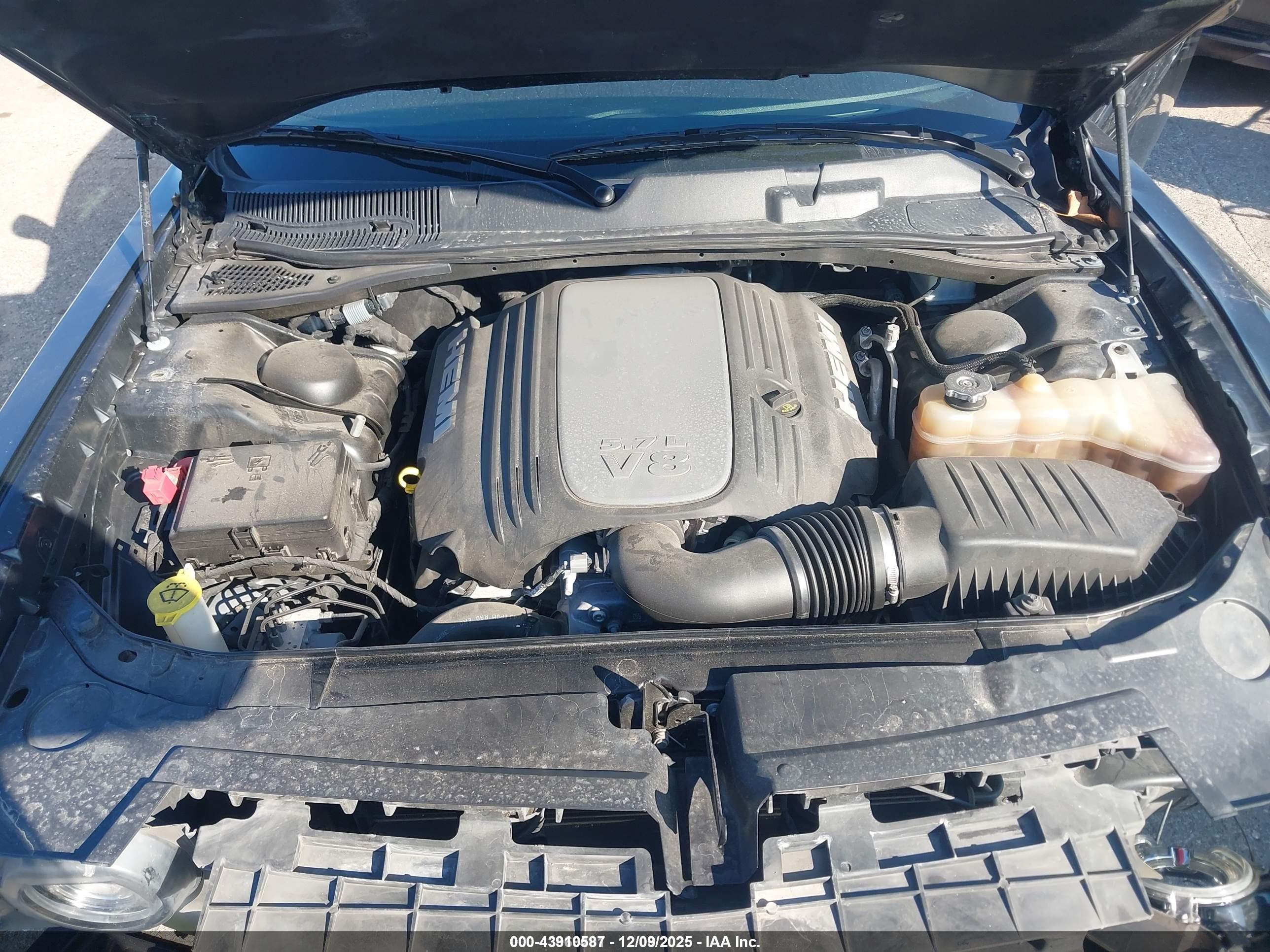 DODGE CHALLENGER image 10