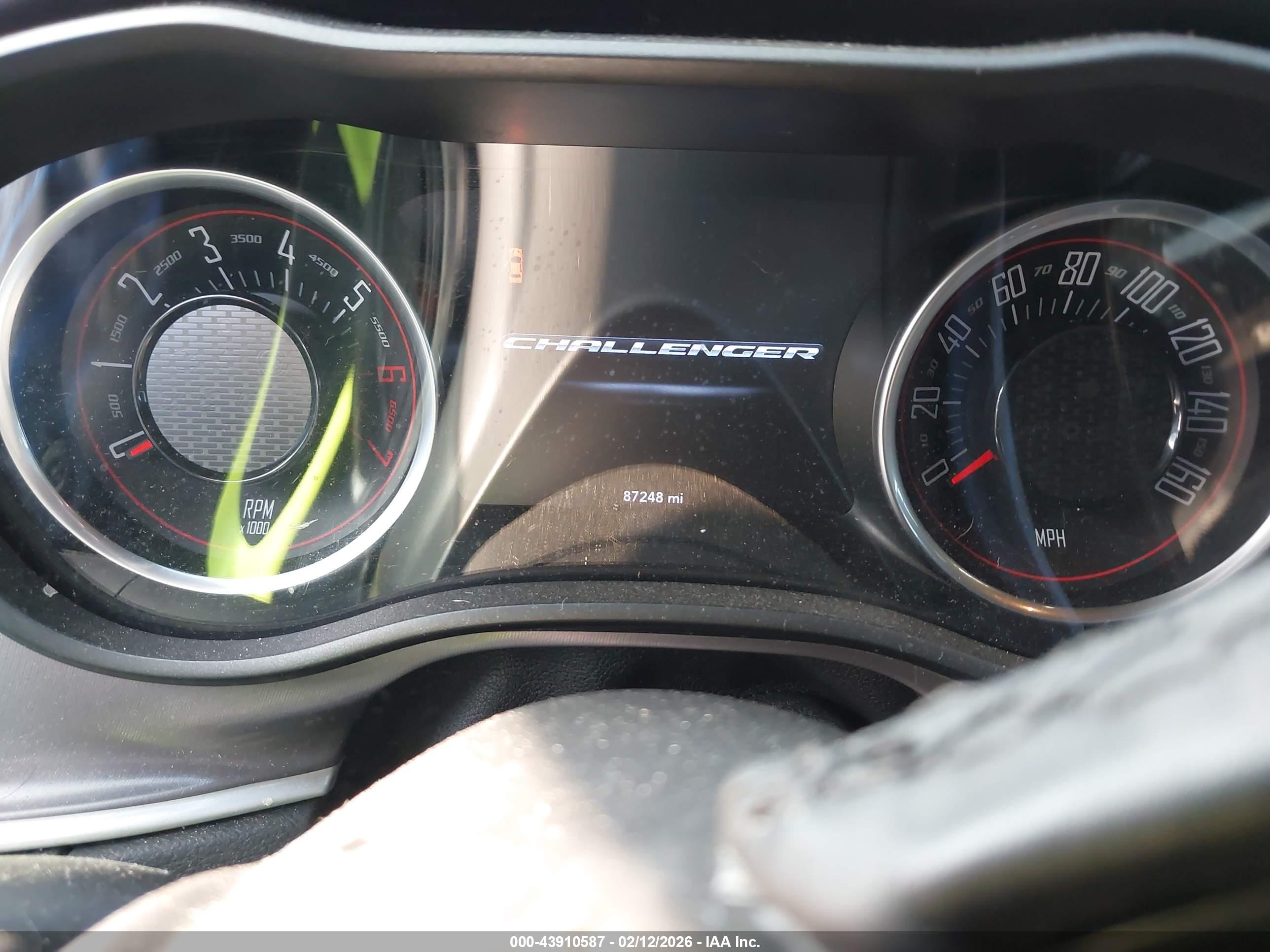 DODGE CHALLENGER image 7