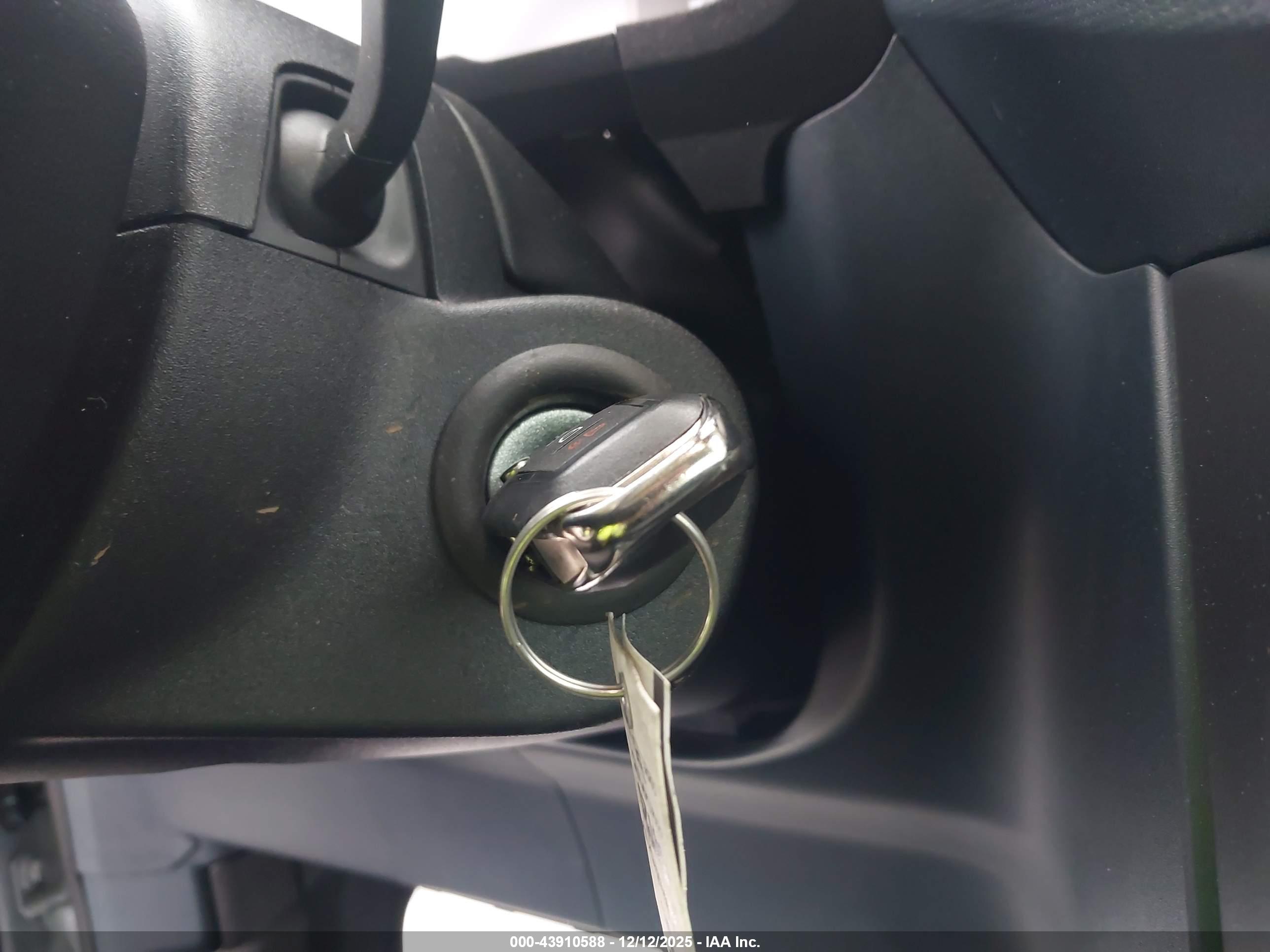 FORD MAVERICK image 11