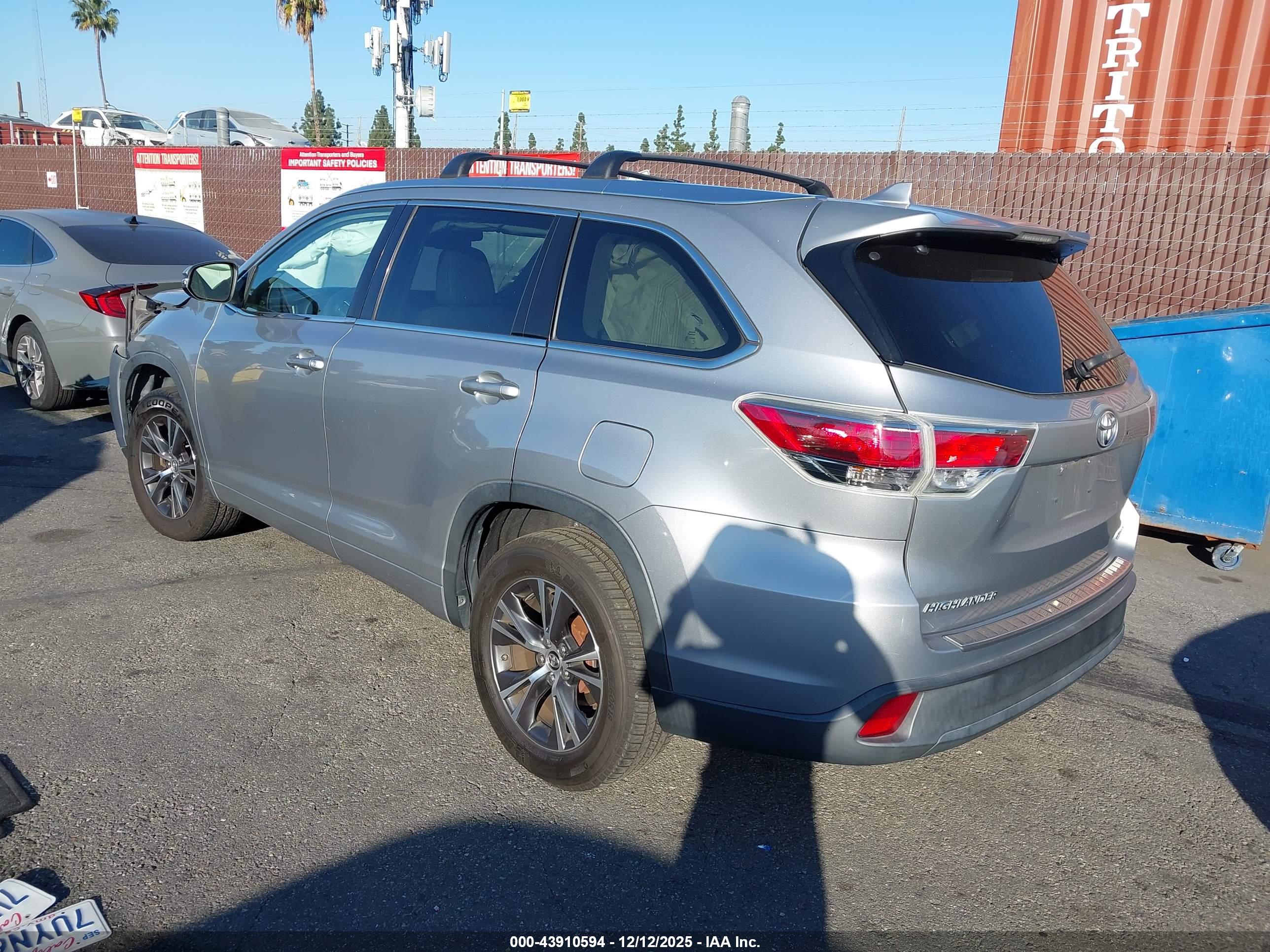TOYOTA HIGHLANDER image 3