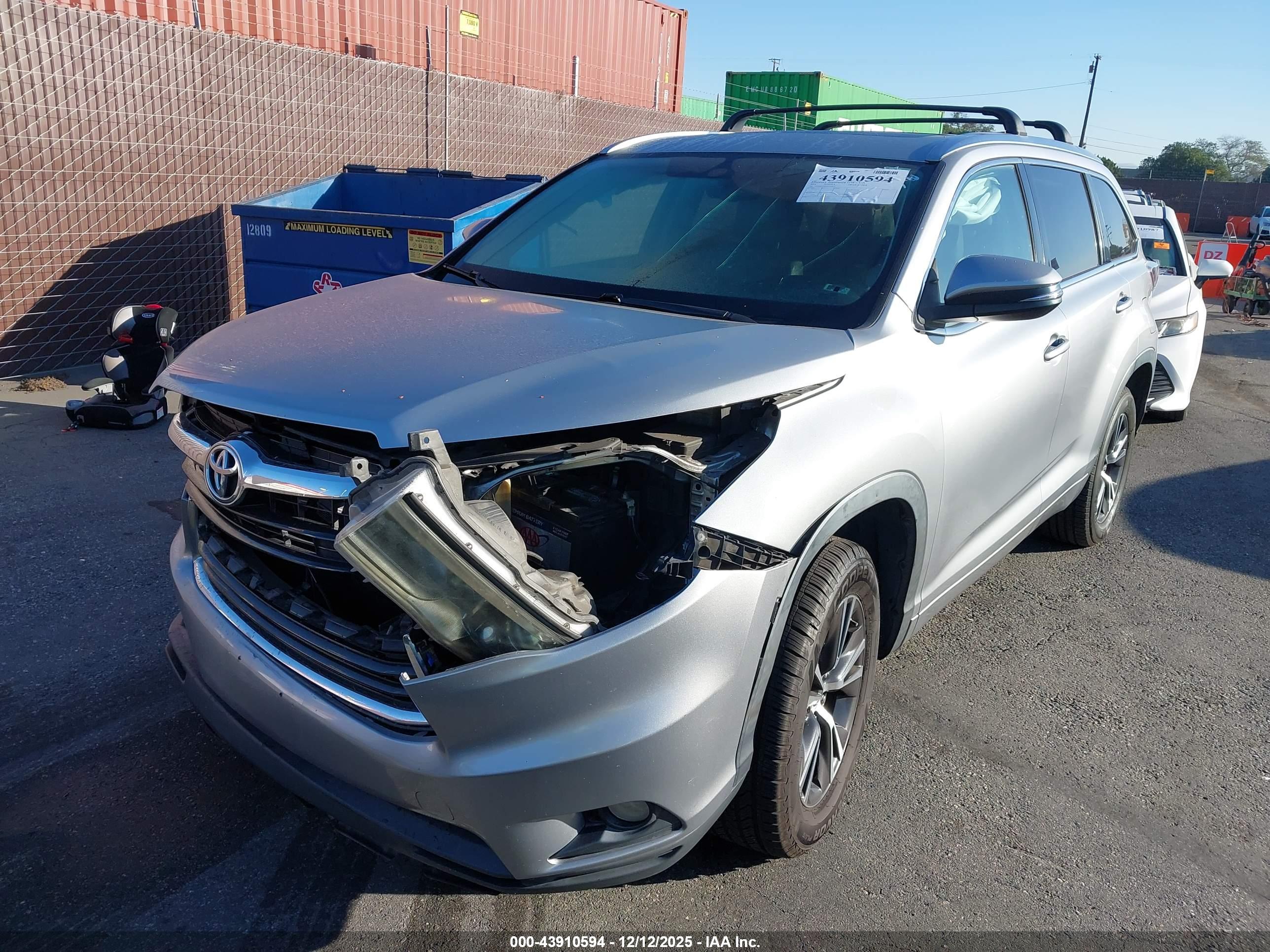 TOYOTA HIGHLANDER image 6
