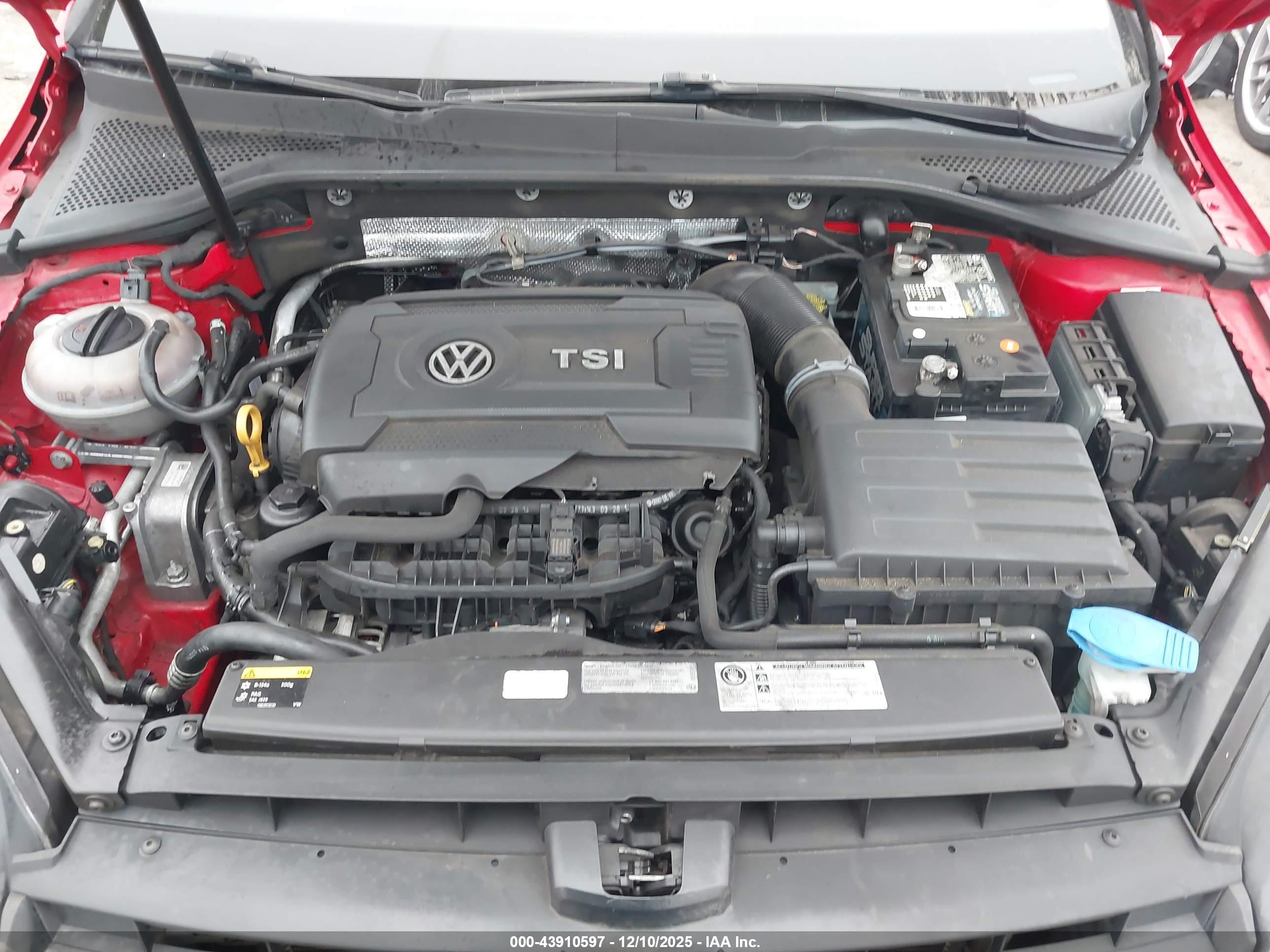 VOLKSWAGEN GOLF image 10