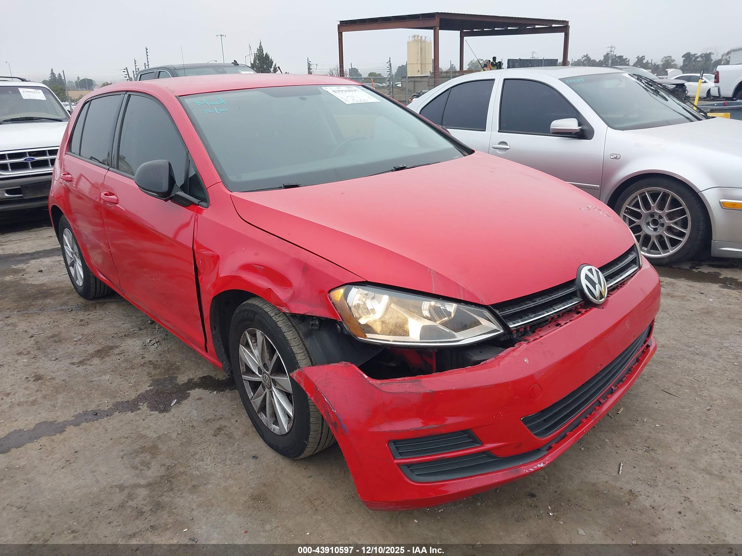 VOLKSWAGEN GOLF image 6