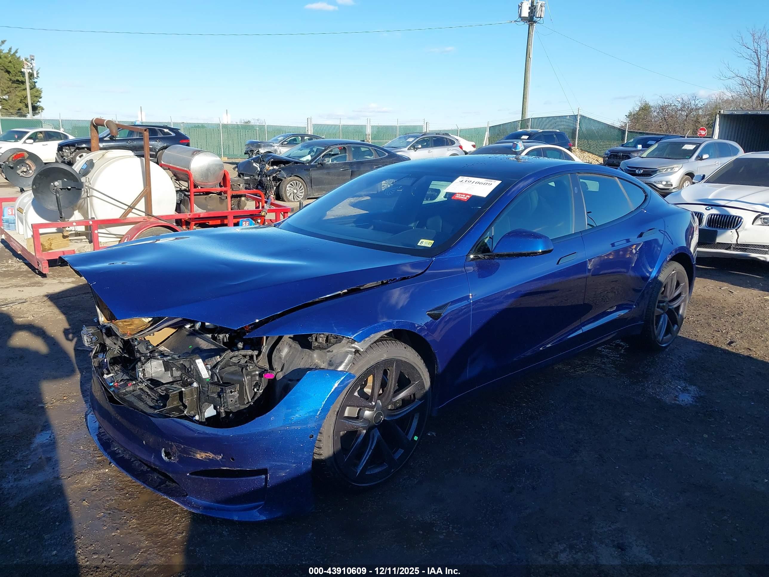 TESLA MODEL image 2