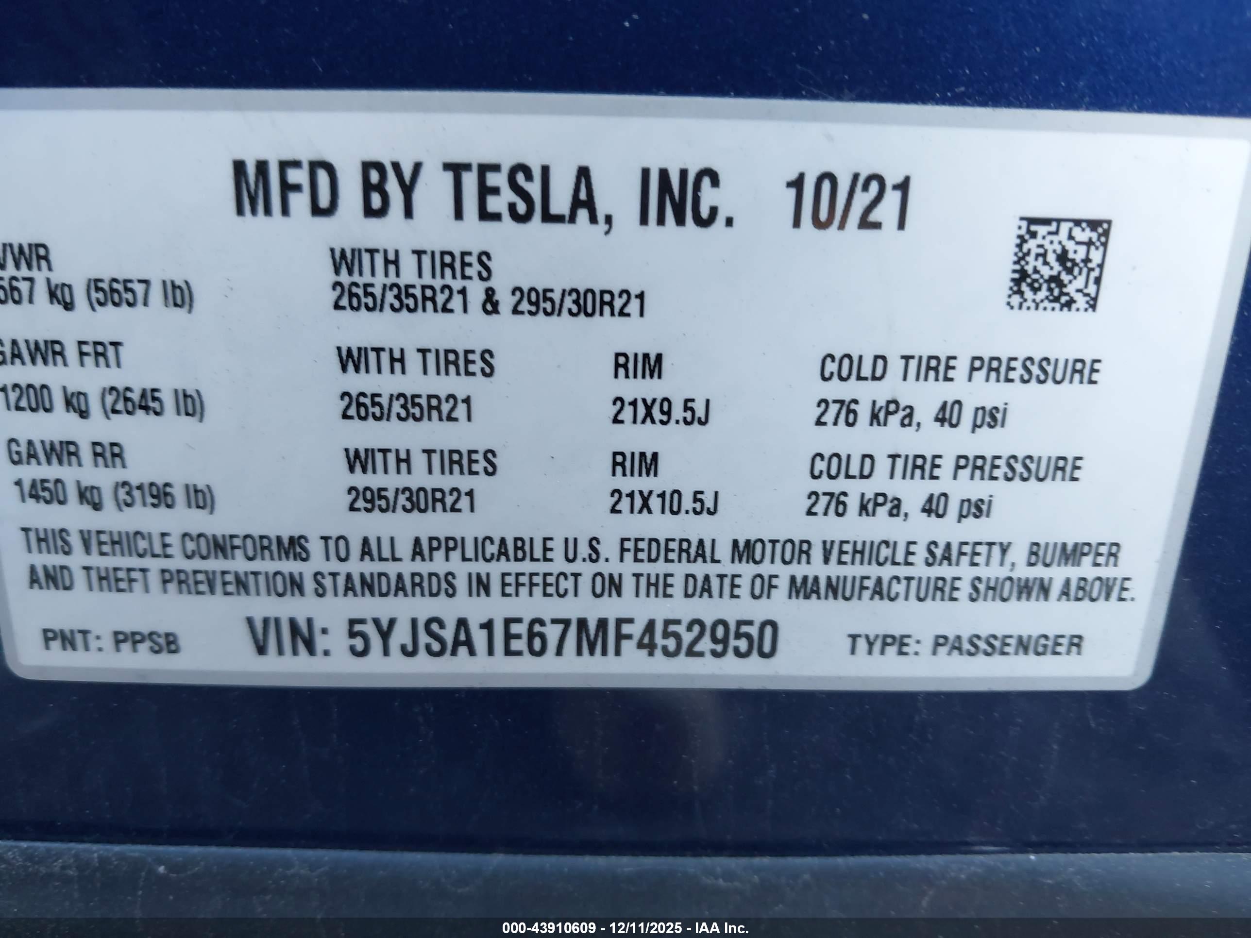 TESLA MODEL image 9