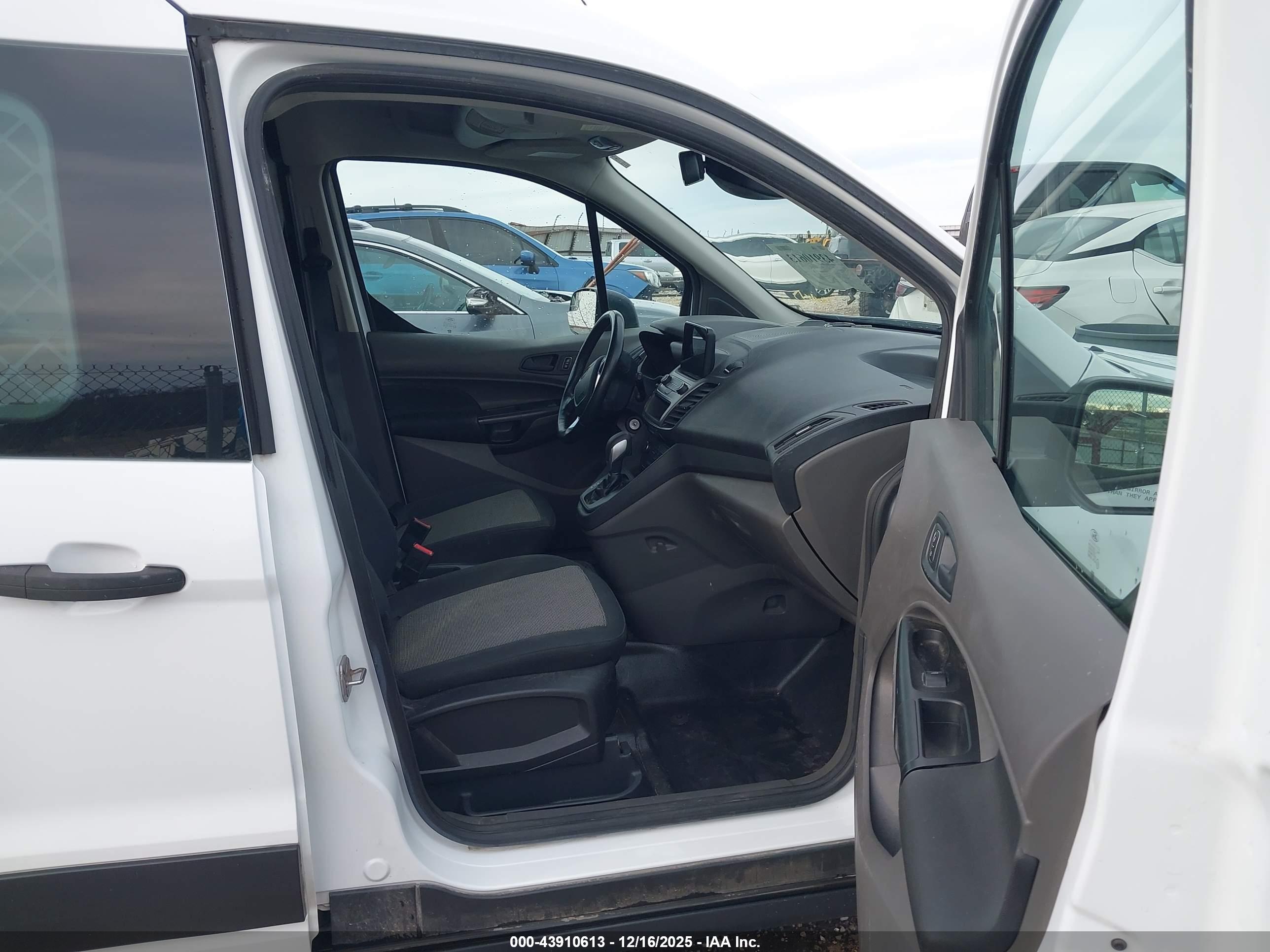 FORD TRANSIT image 5