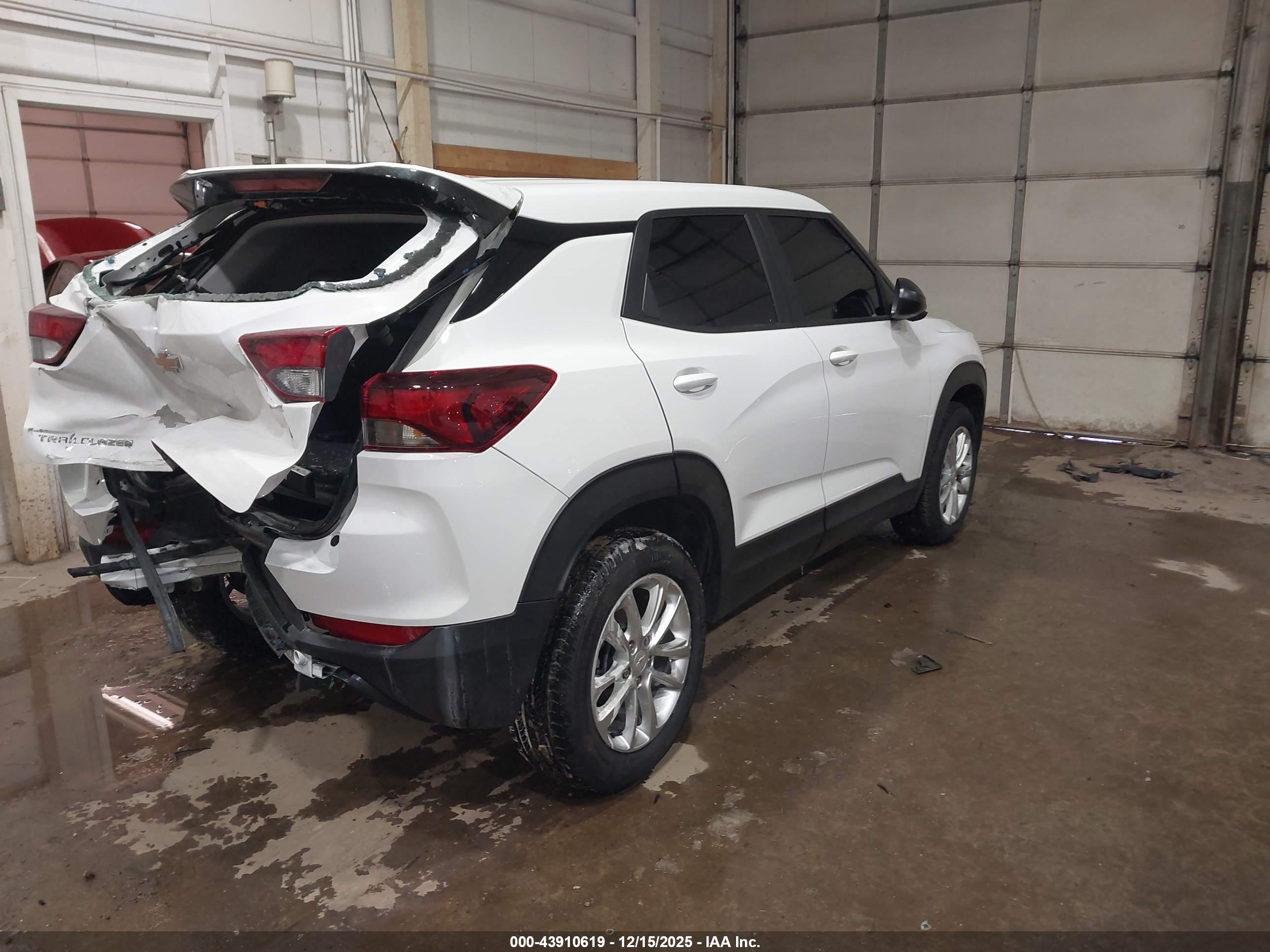 CHEVROLET TRAILBLAZER image 4