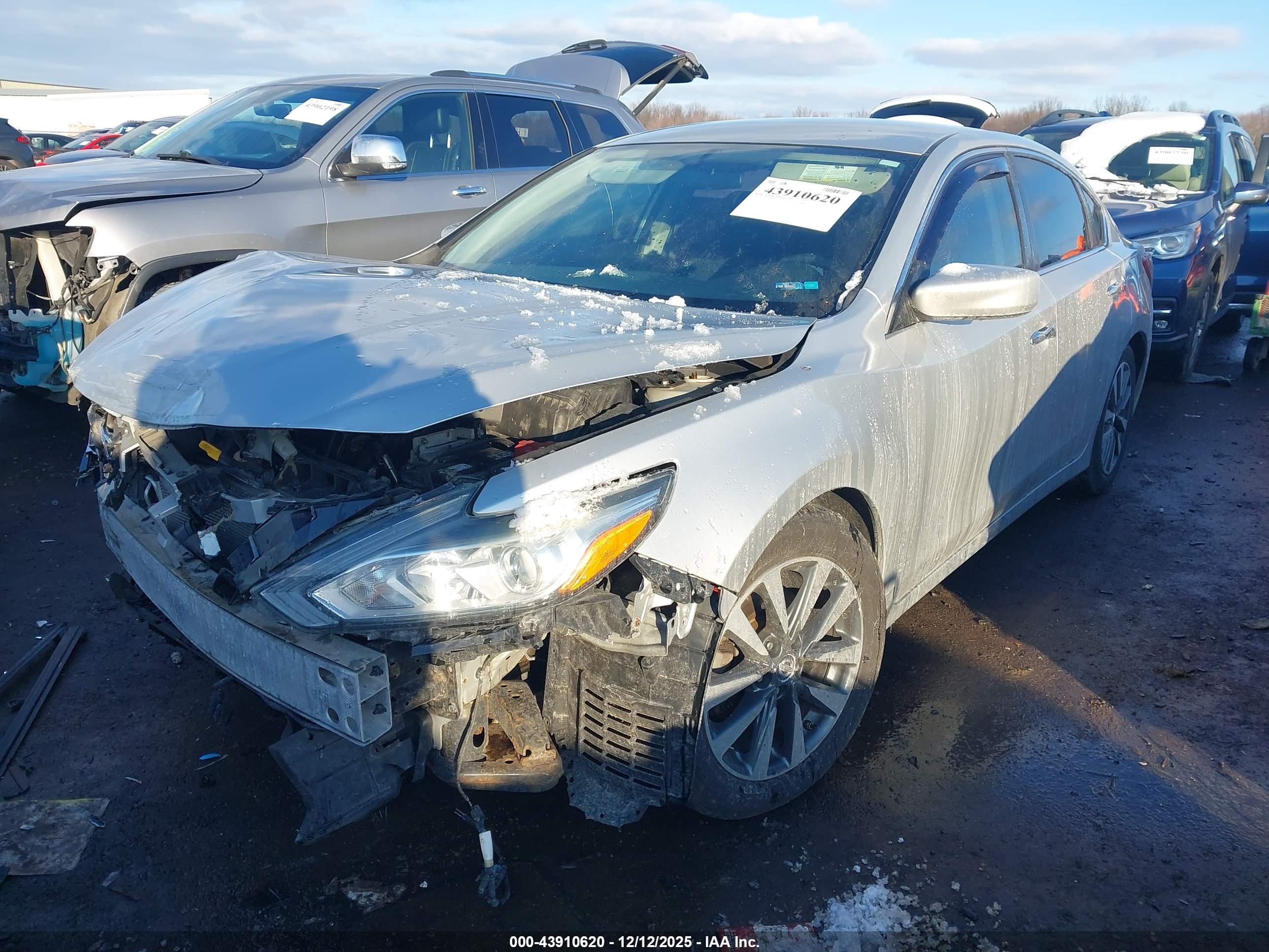 NISSAN ALTIMA image 2
