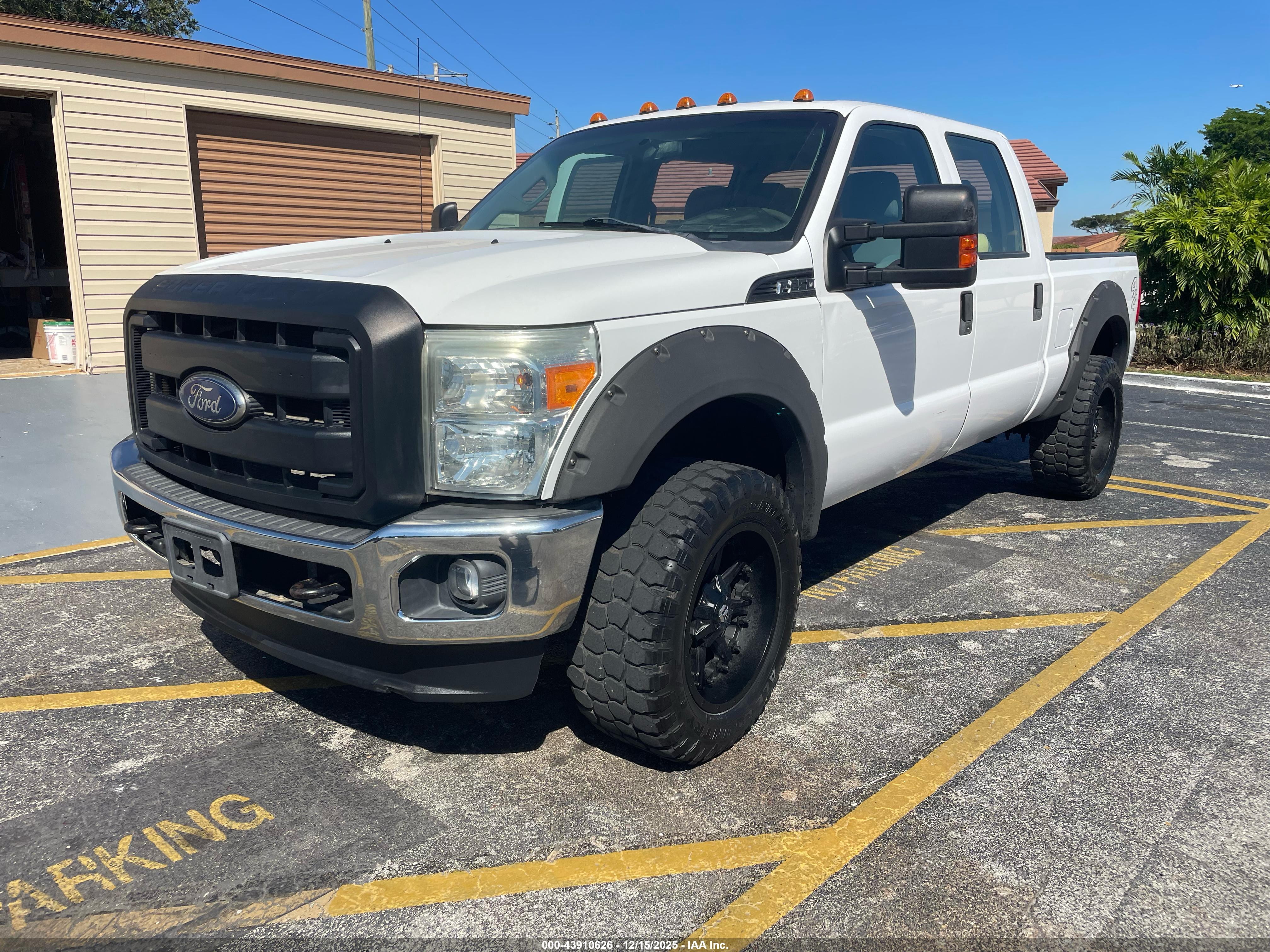 FORD F-350 image 2