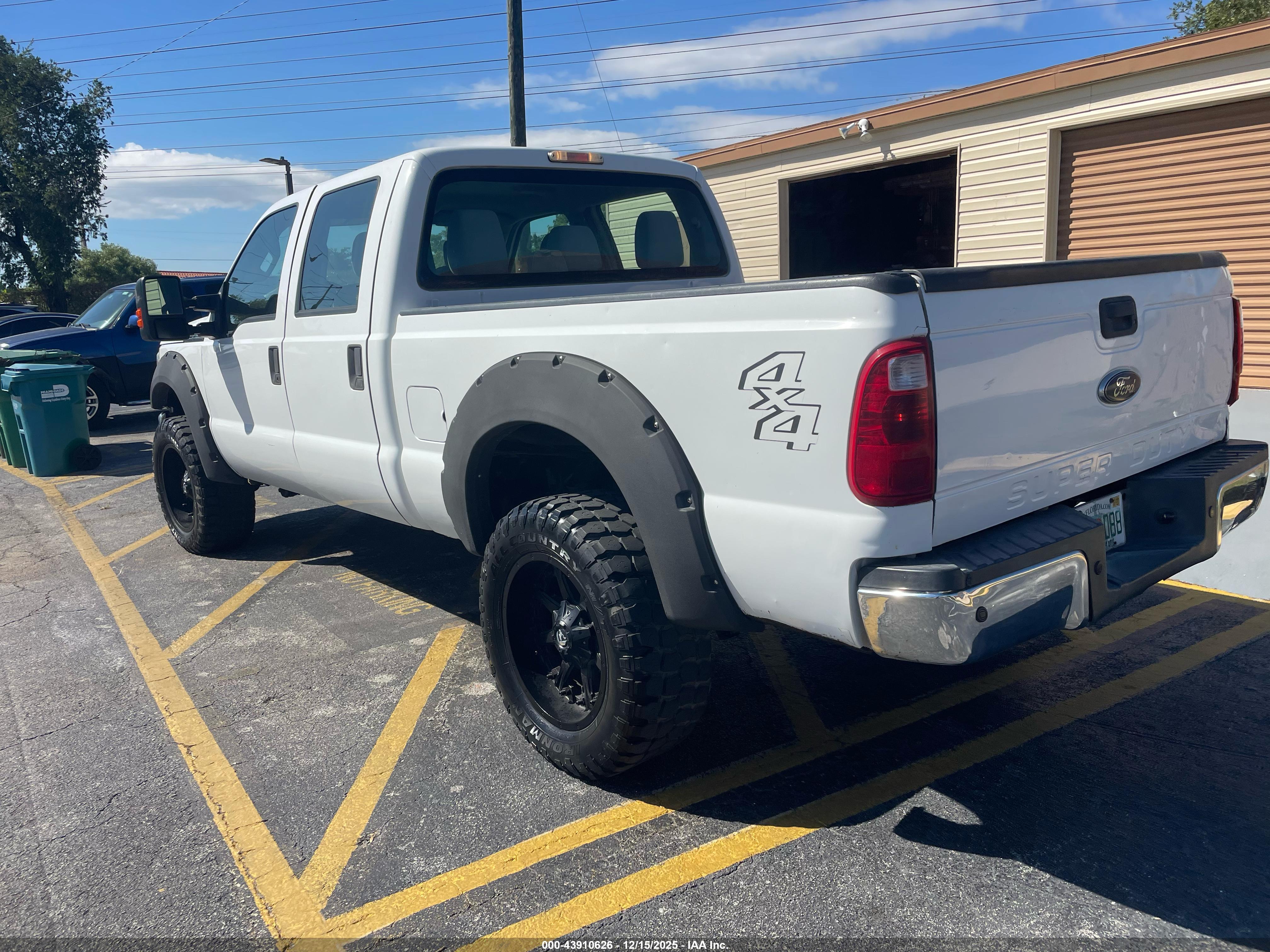 FORD F-350 image 3