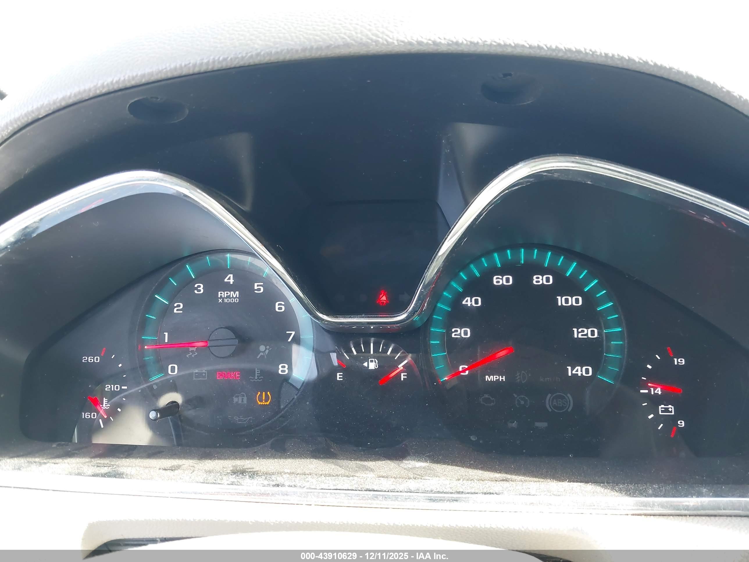 CHEVROLET TRAVERSE image 7