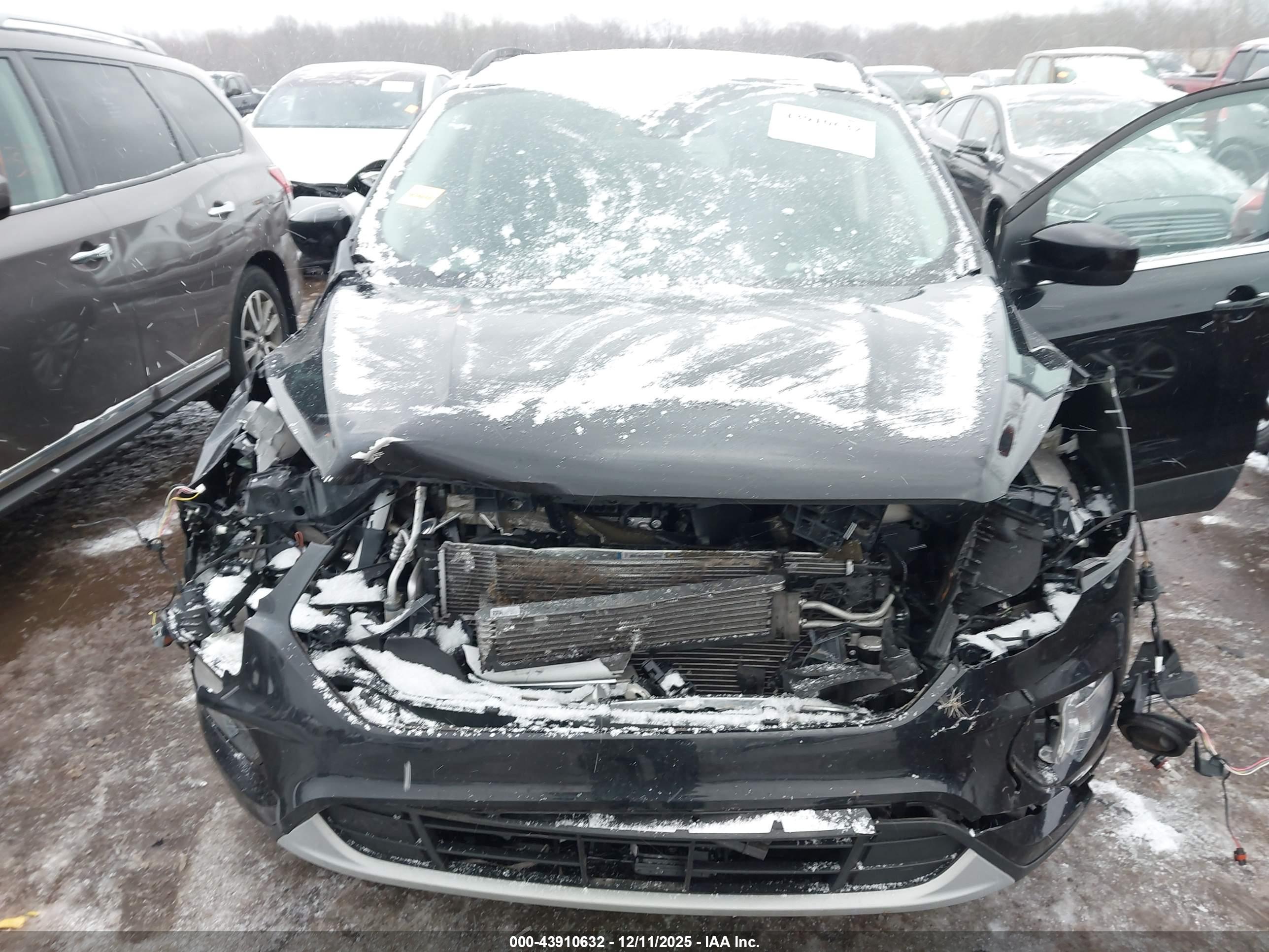 FORD ESCAPE image 6