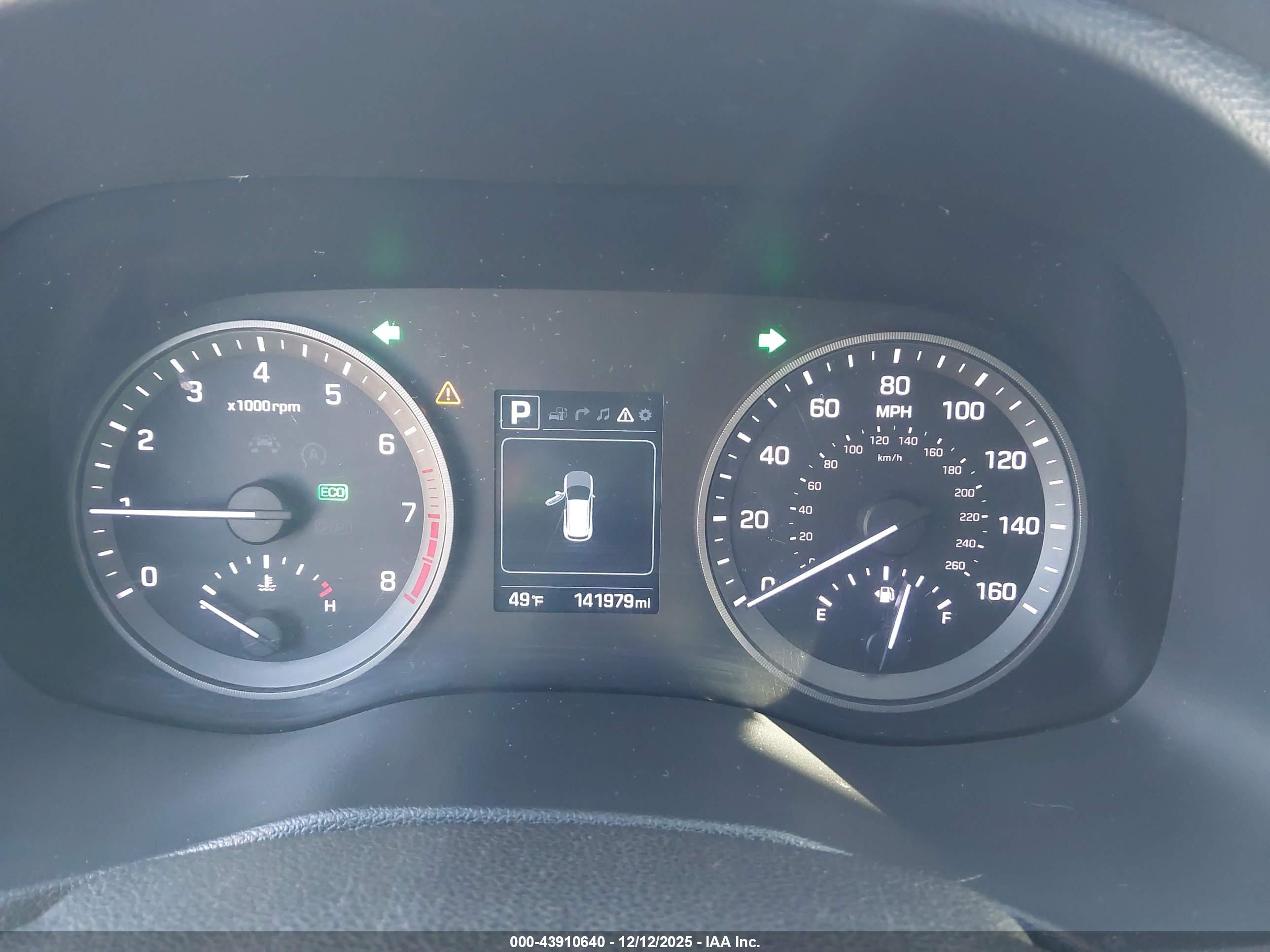 HYUNDAI TUCSON image 7