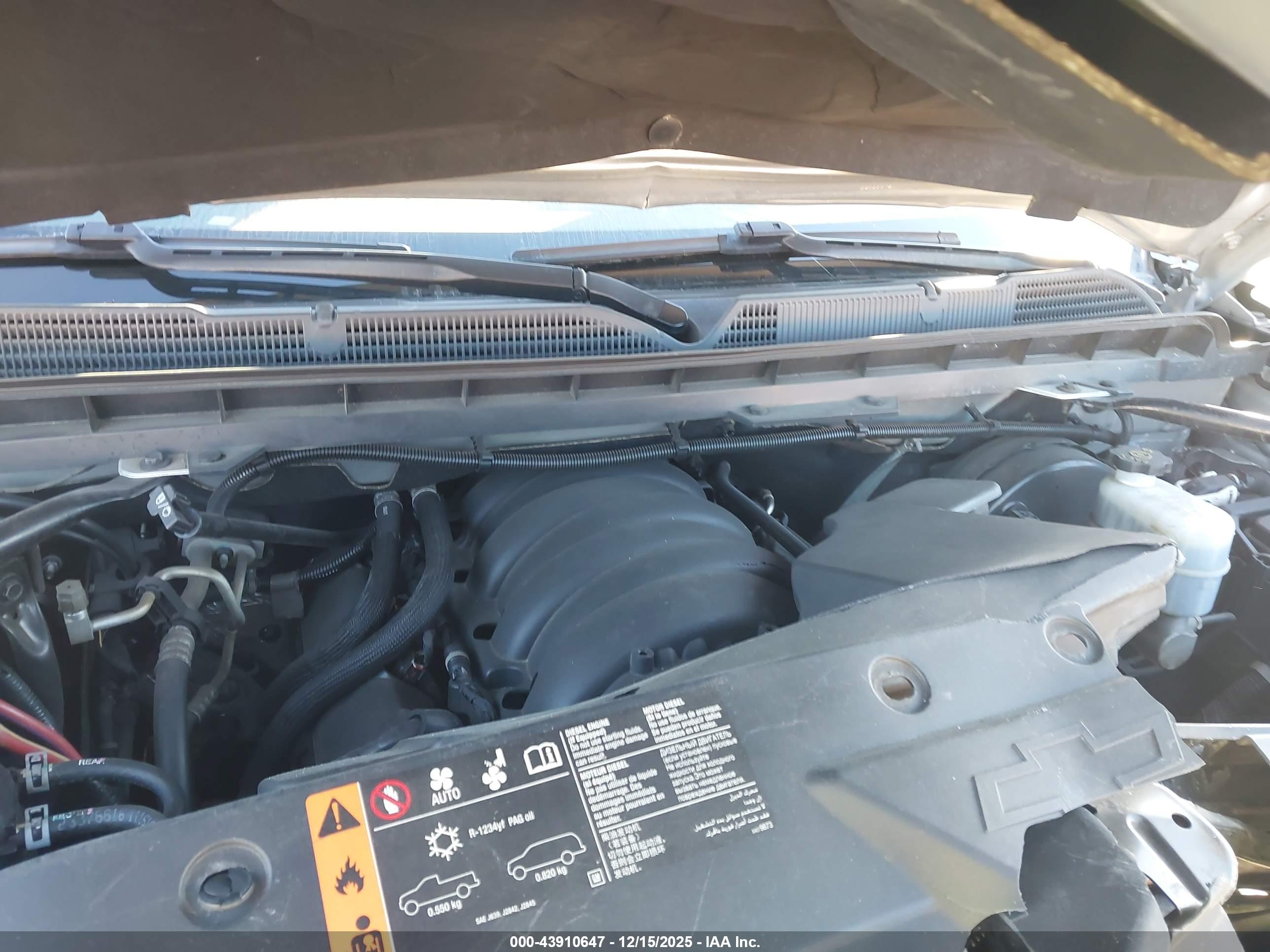 CHEVROLET SILVERADO image 10