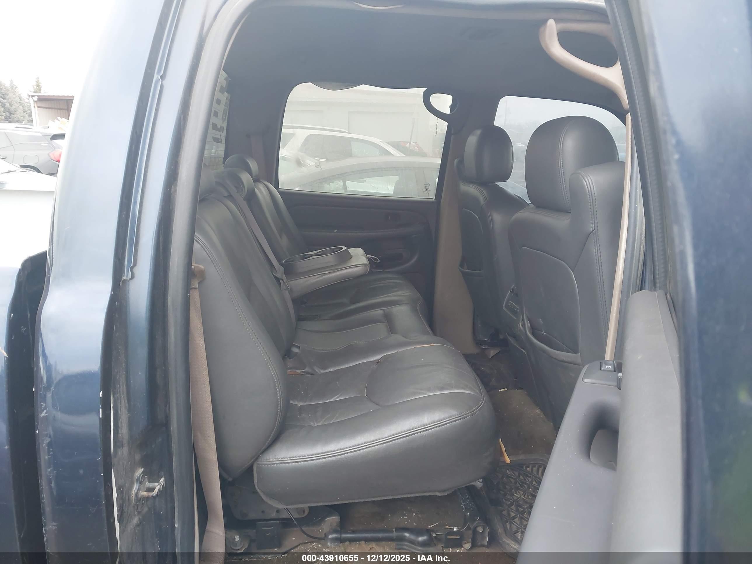 GMC SIERRA image 8