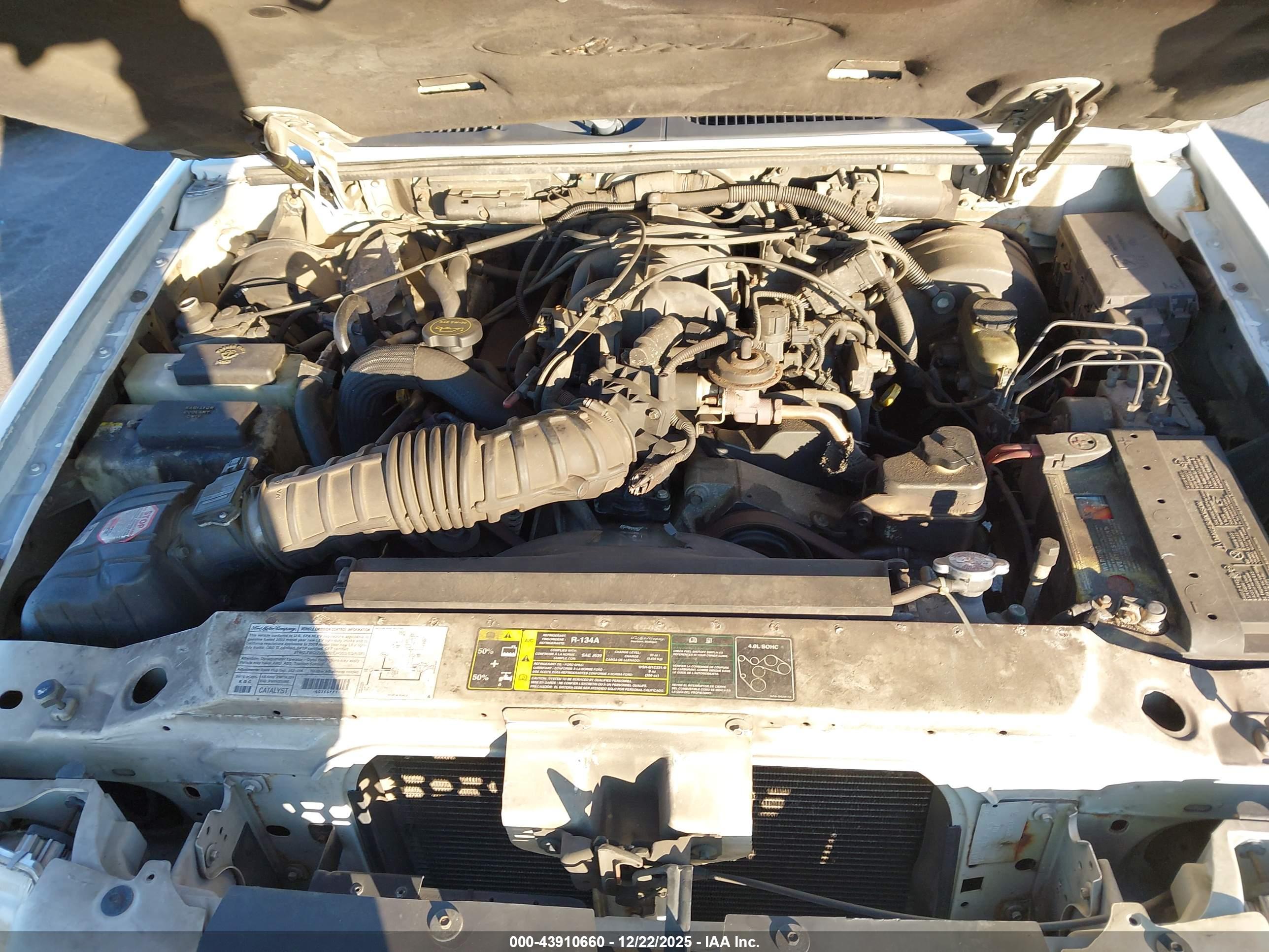 FORD EXPLORER image 10