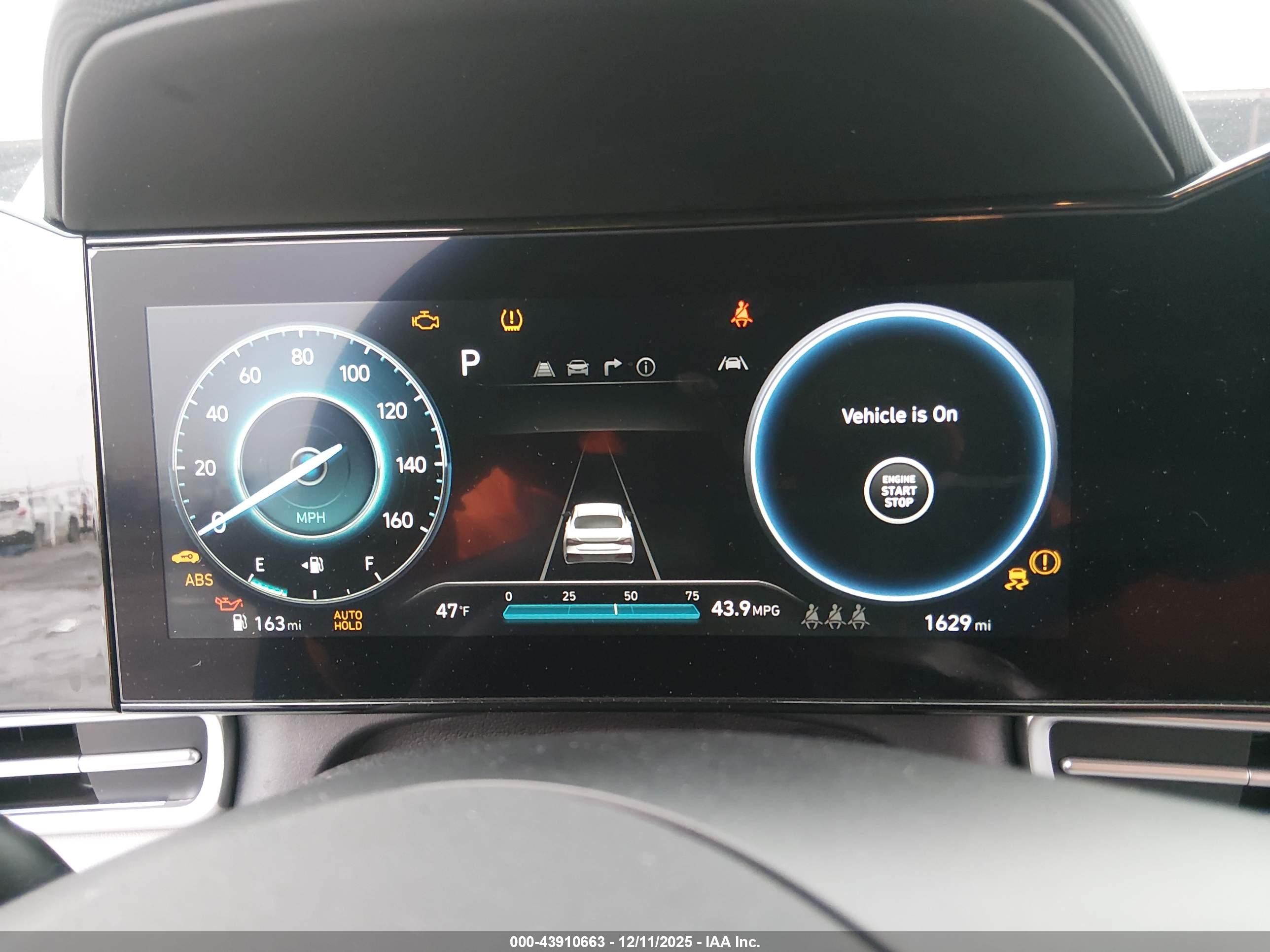 HYUNDAI ELANTRA image 7