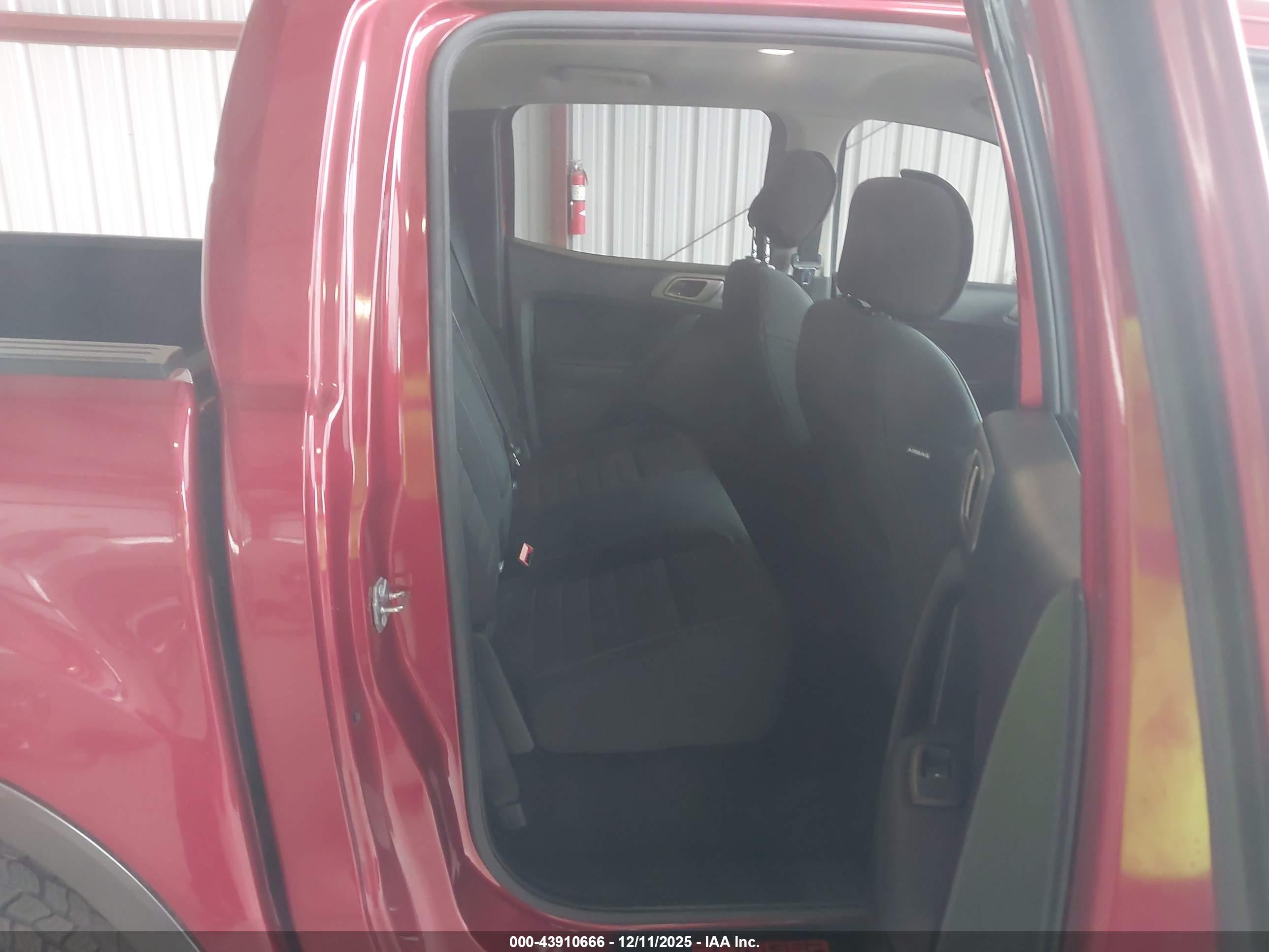 FORD RANGER image 8
