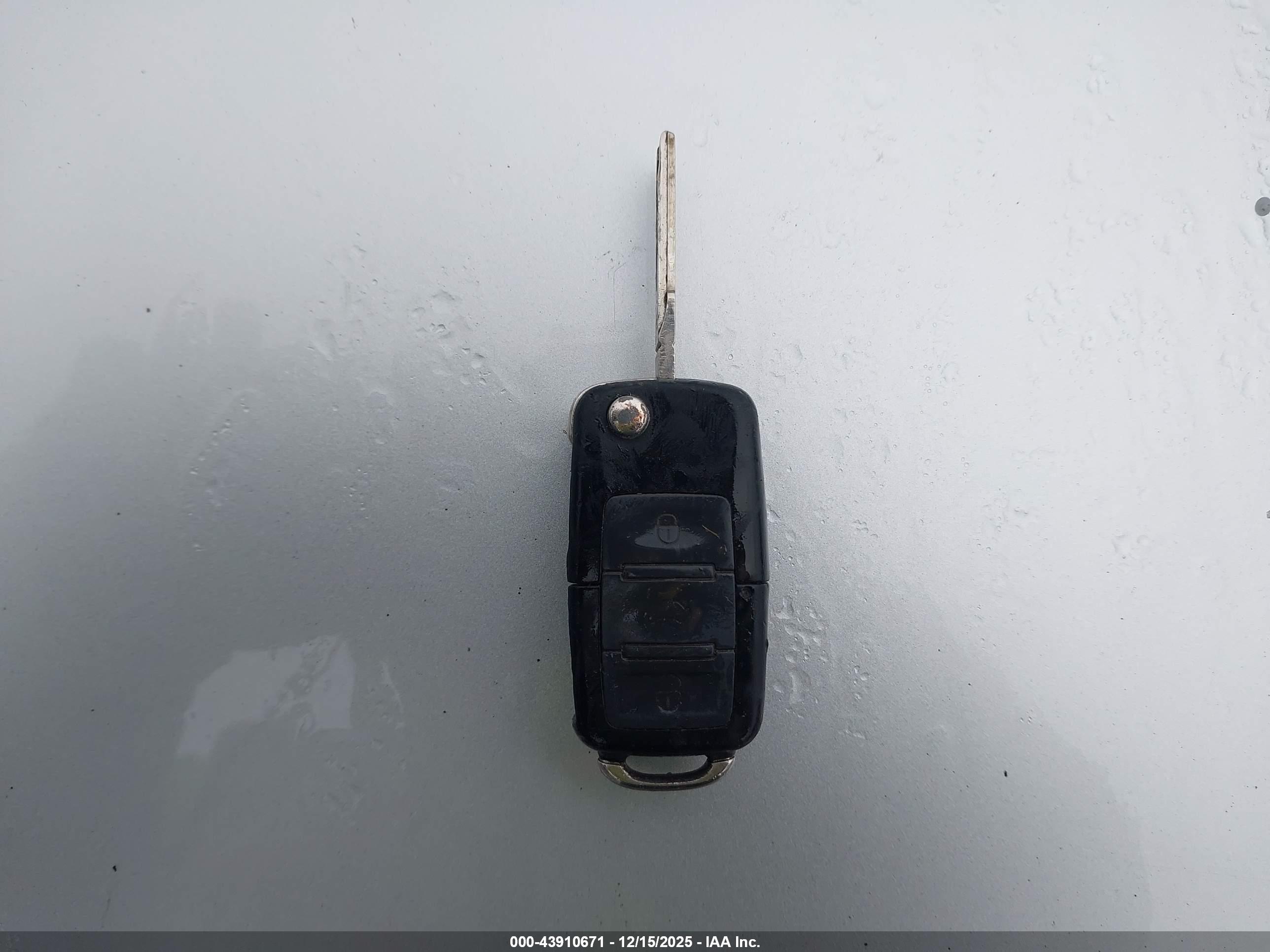 VOLKSWAGEN GOLF image 11