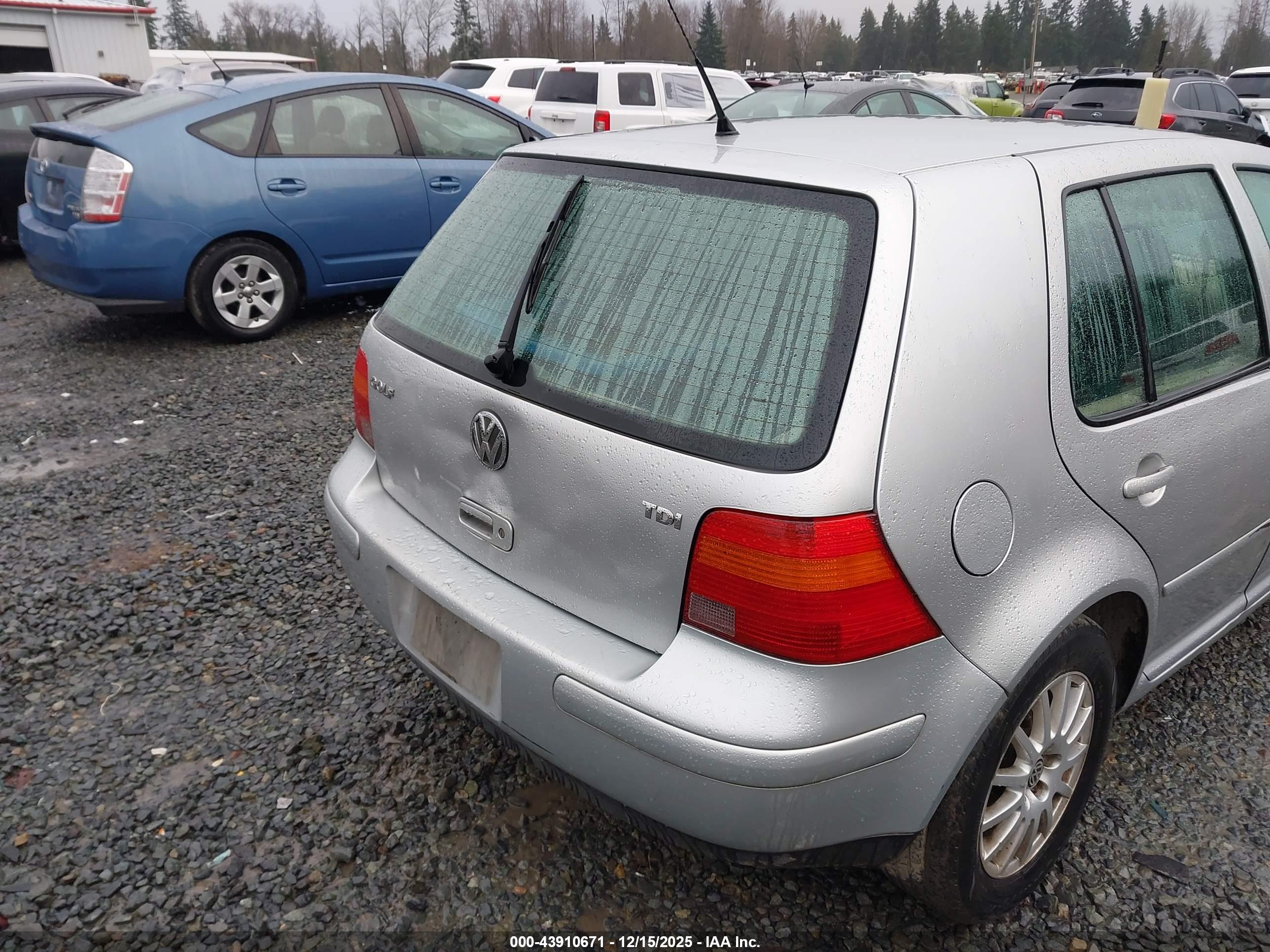VOLKSWAGEN GOLF image 6