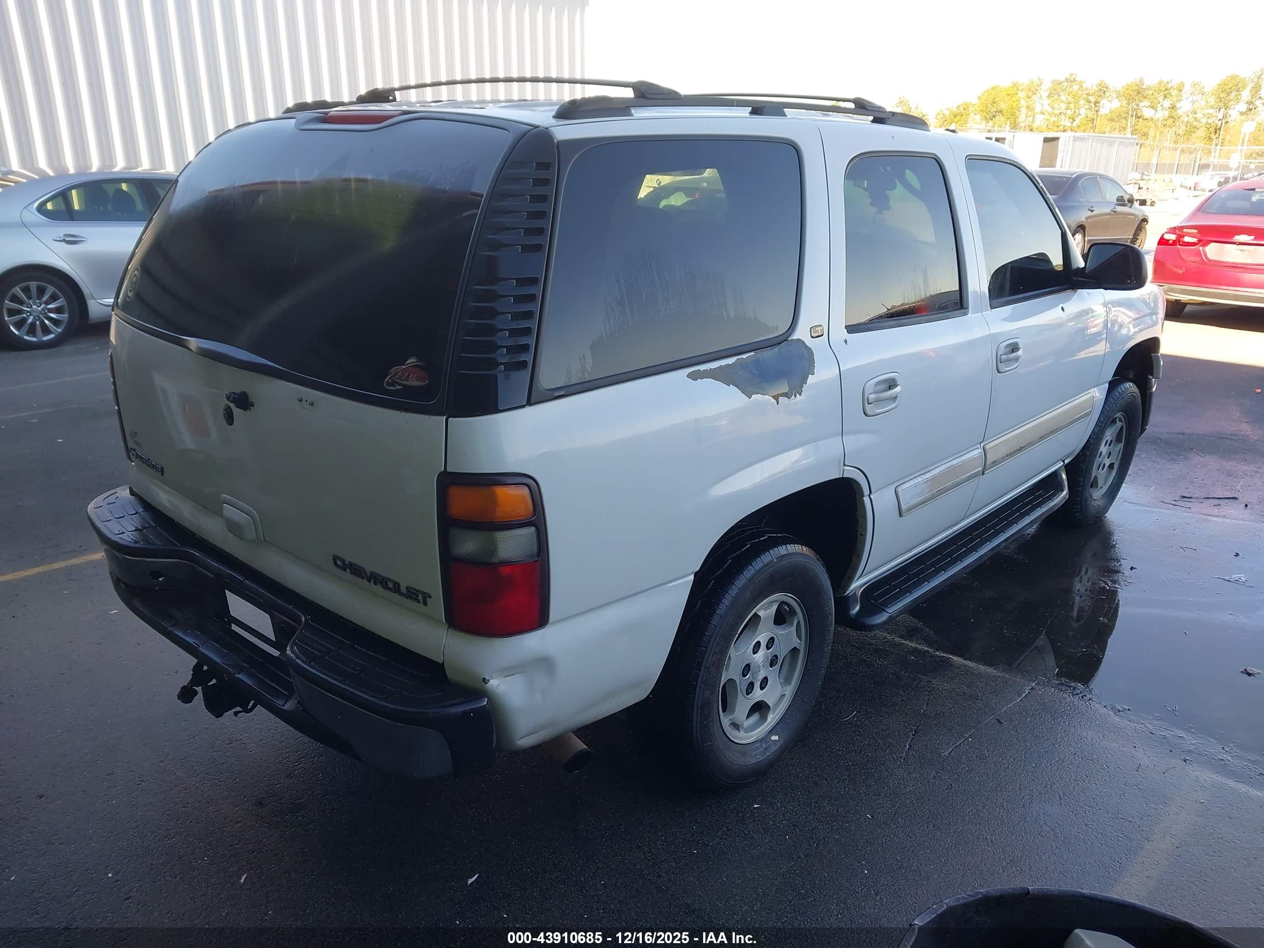 CHEVROLET TAHOE image 4