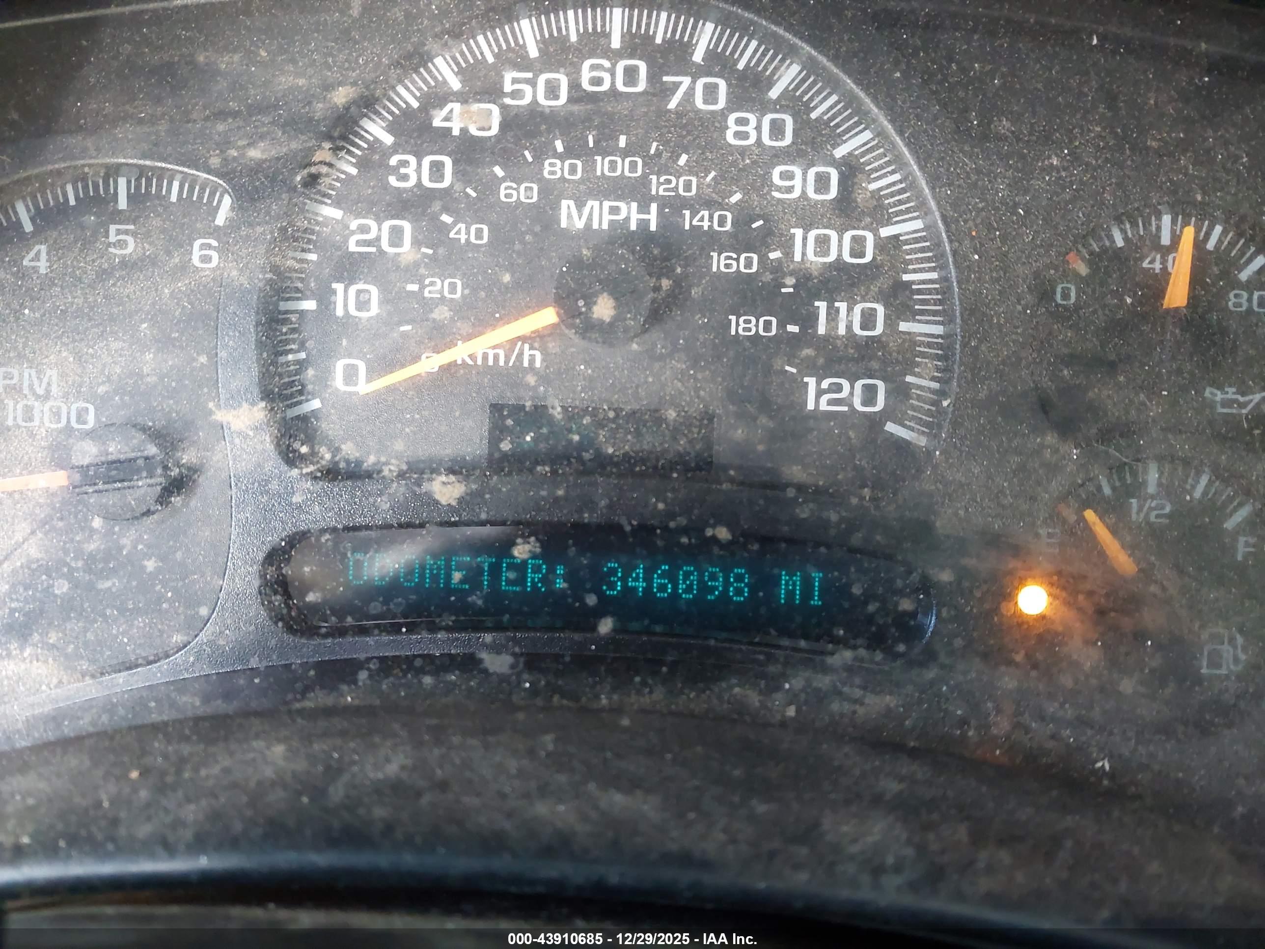 CHEVROLET TAHOE image 7