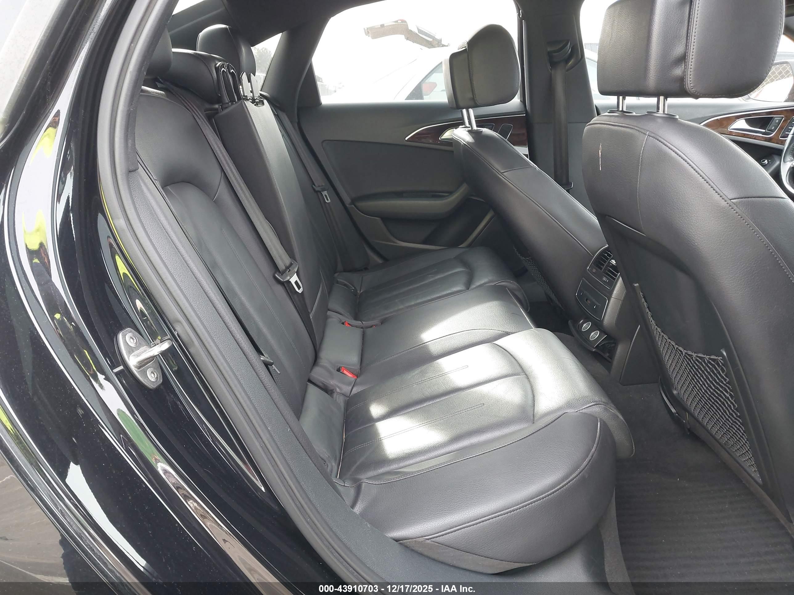 AUDI A6 image 8