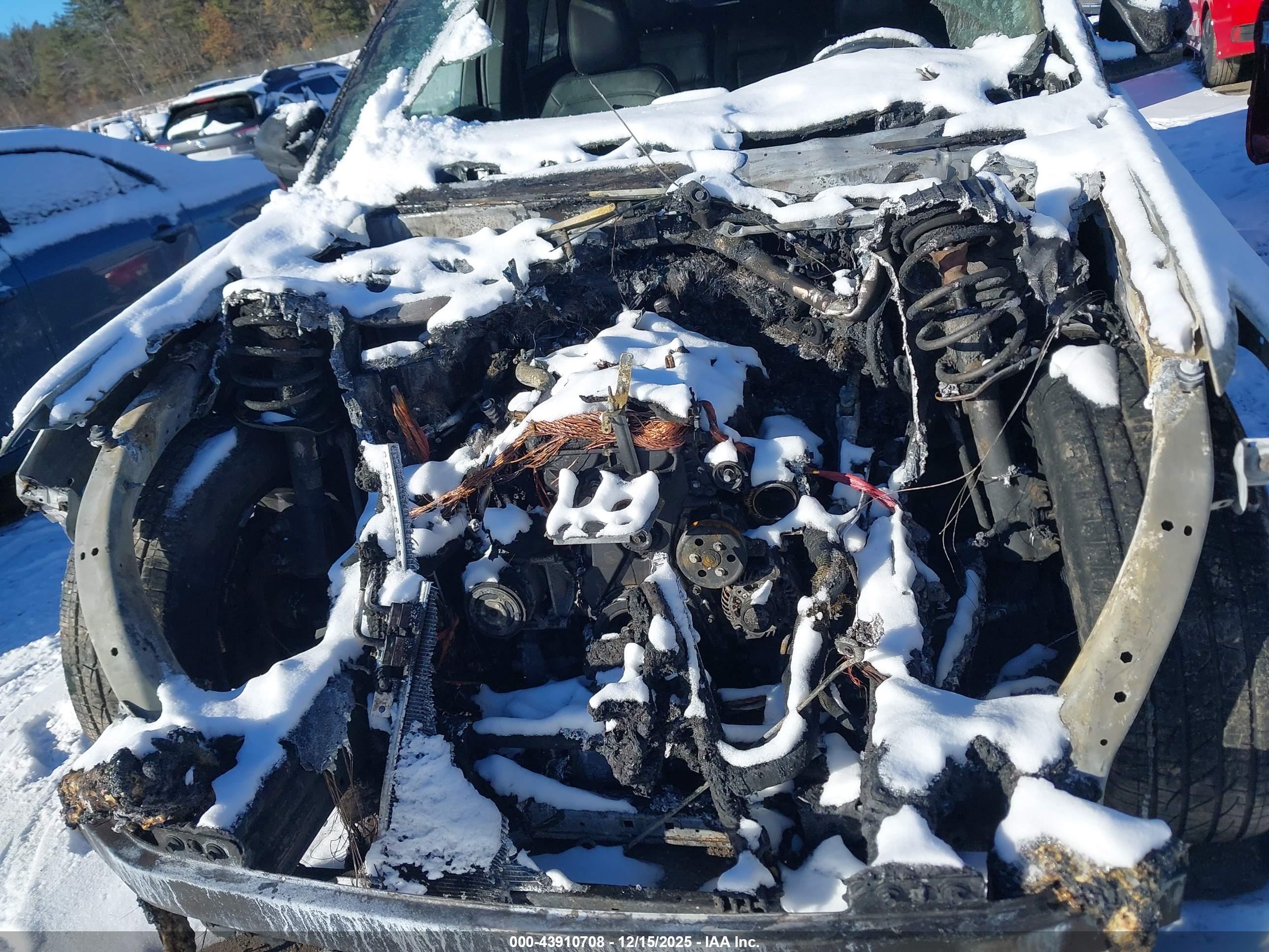 FORD EXPLORER image 10