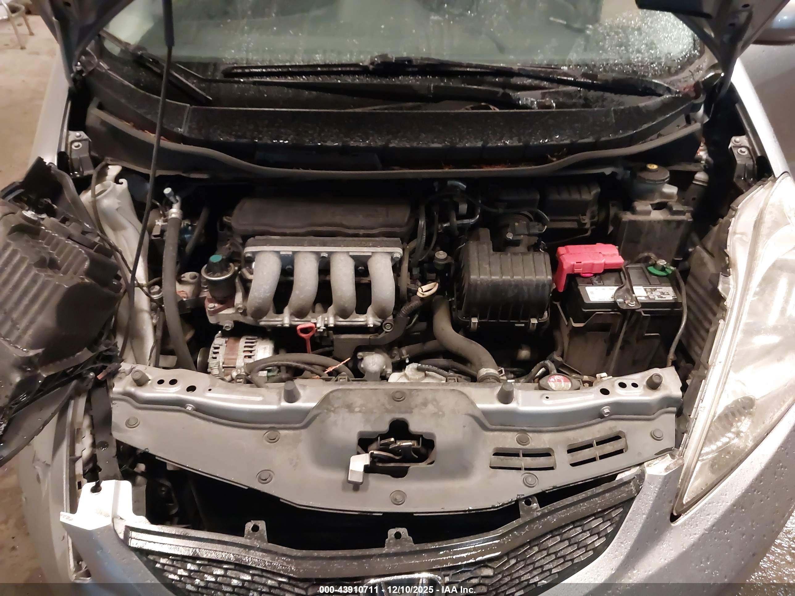 HONDA FIT image 10