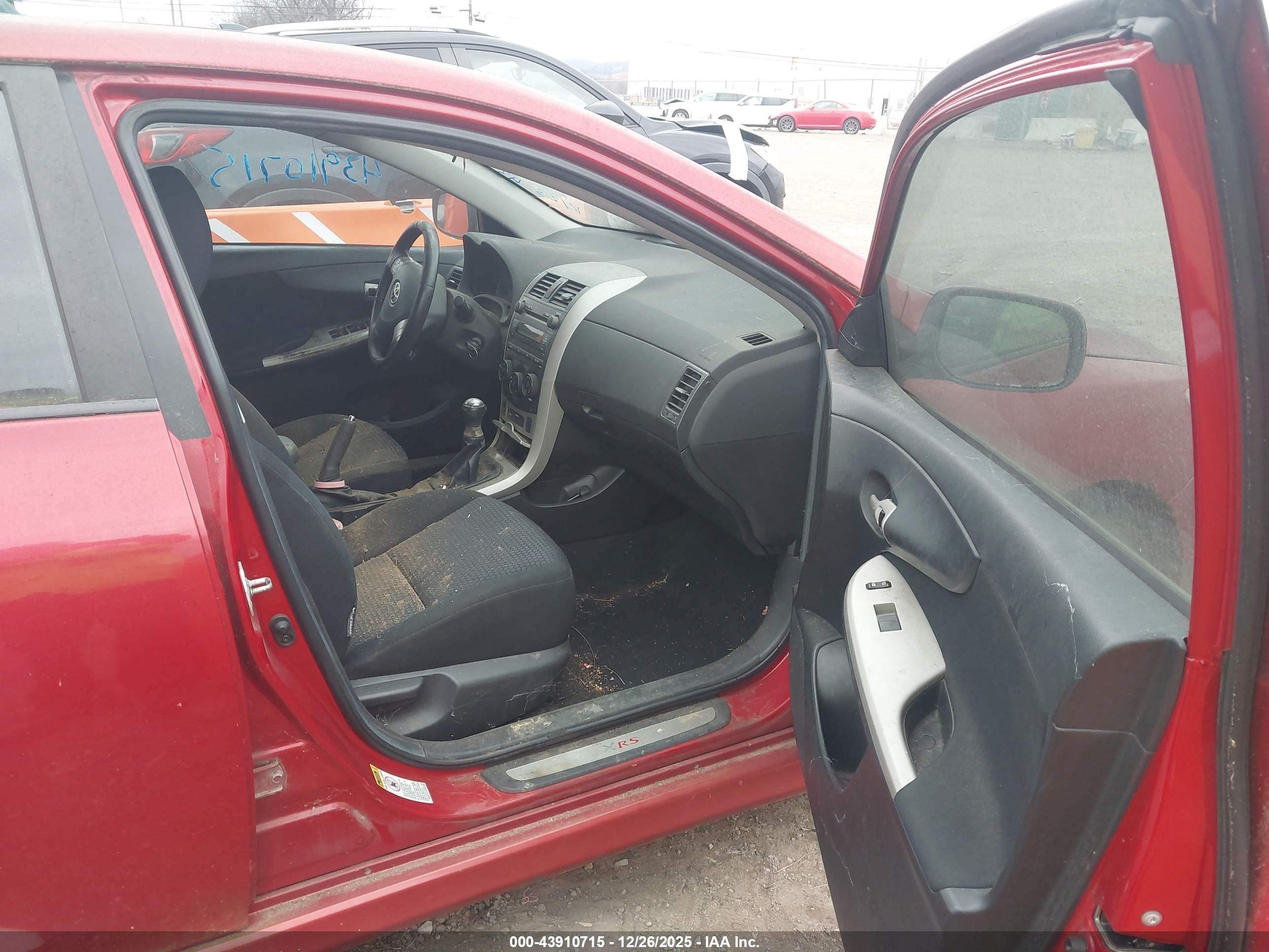 TOYOTA COROLLA image 5