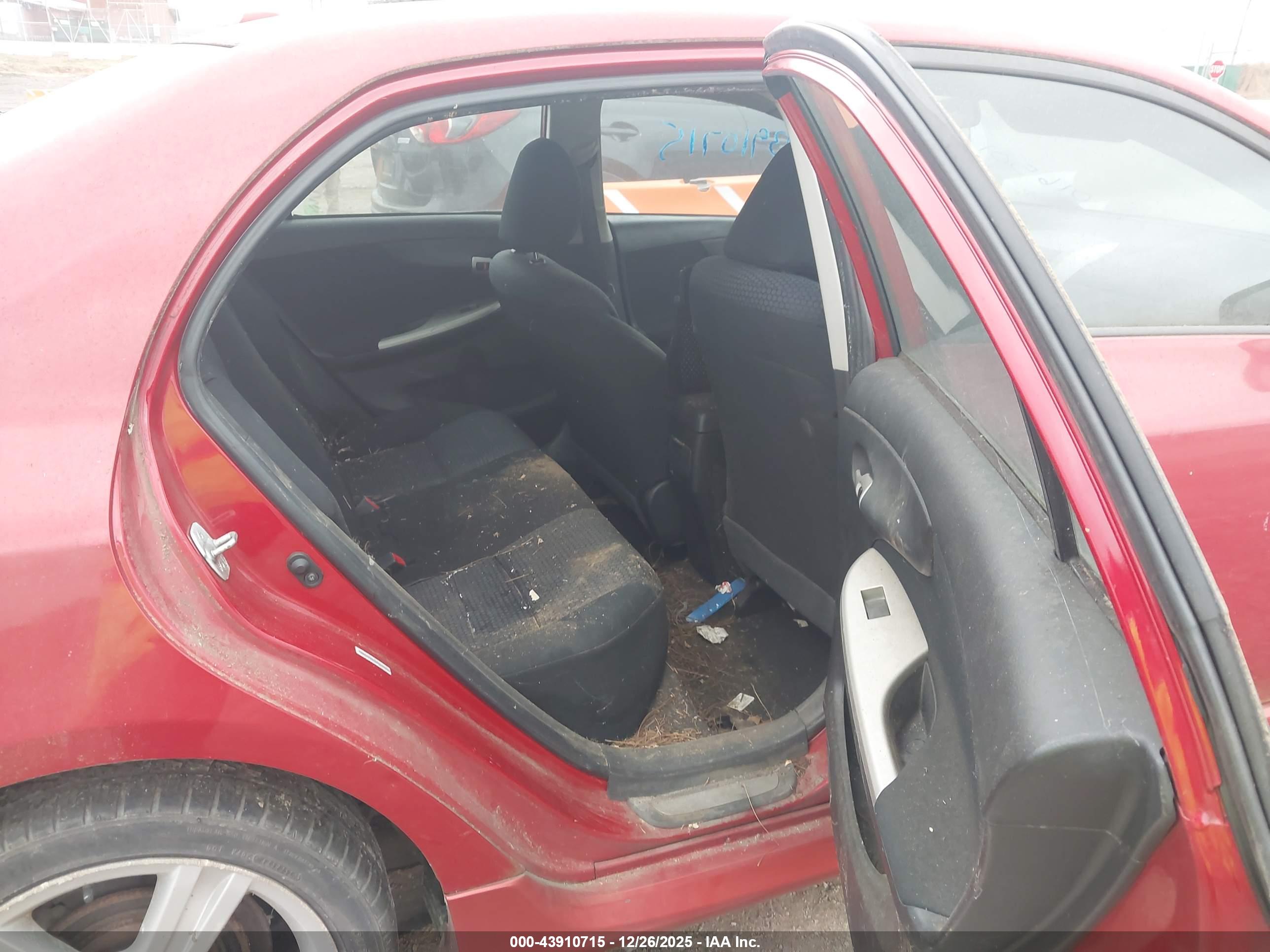 TOYOTA COROLLA image 8