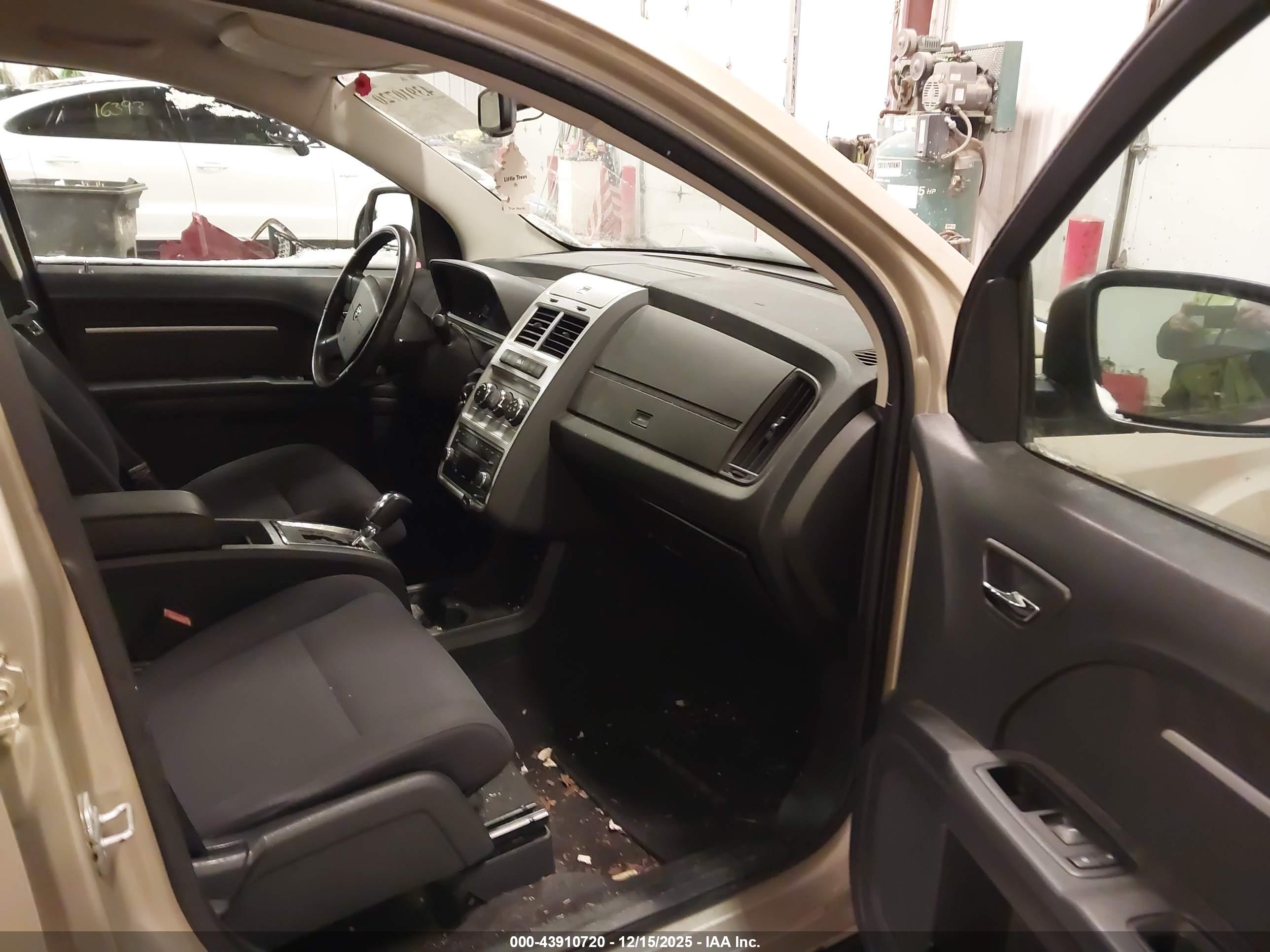 DODGE JOURNEY image 5