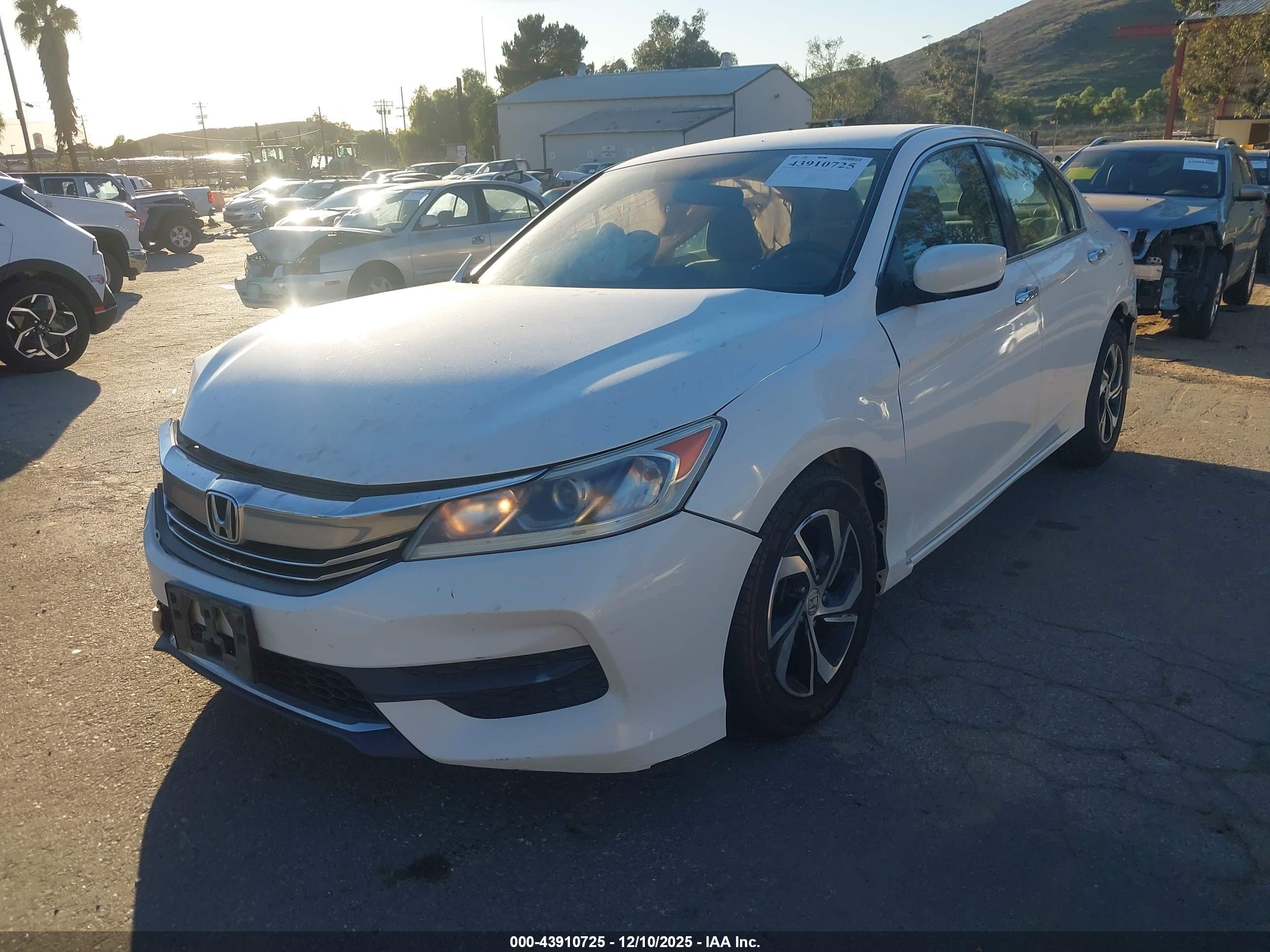 HONDA ACCORD image 2