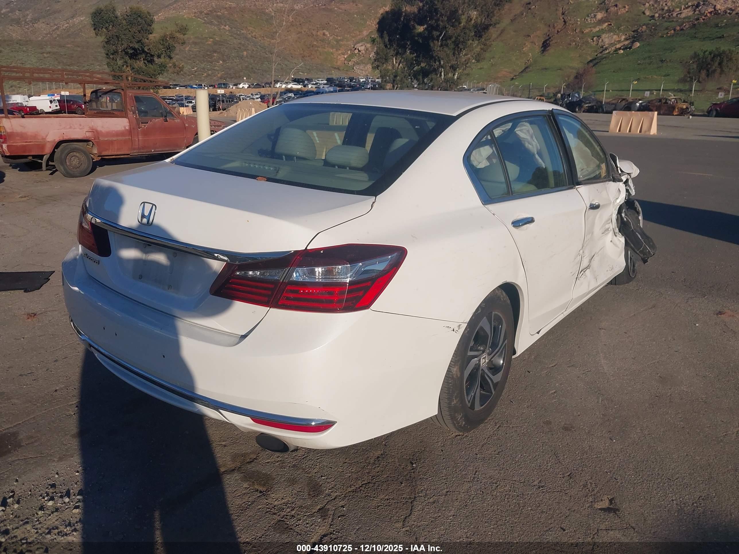 HONDA ACCORD image 4
