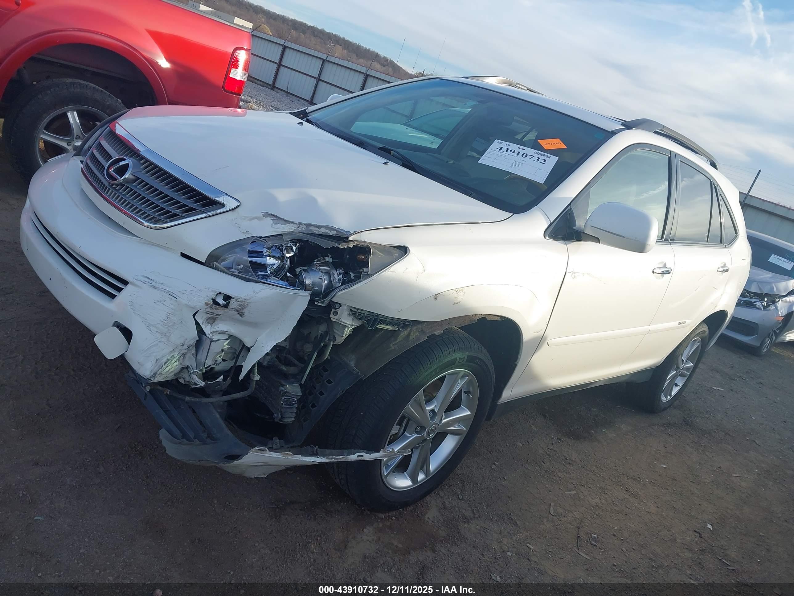 LEXUS RX image 2