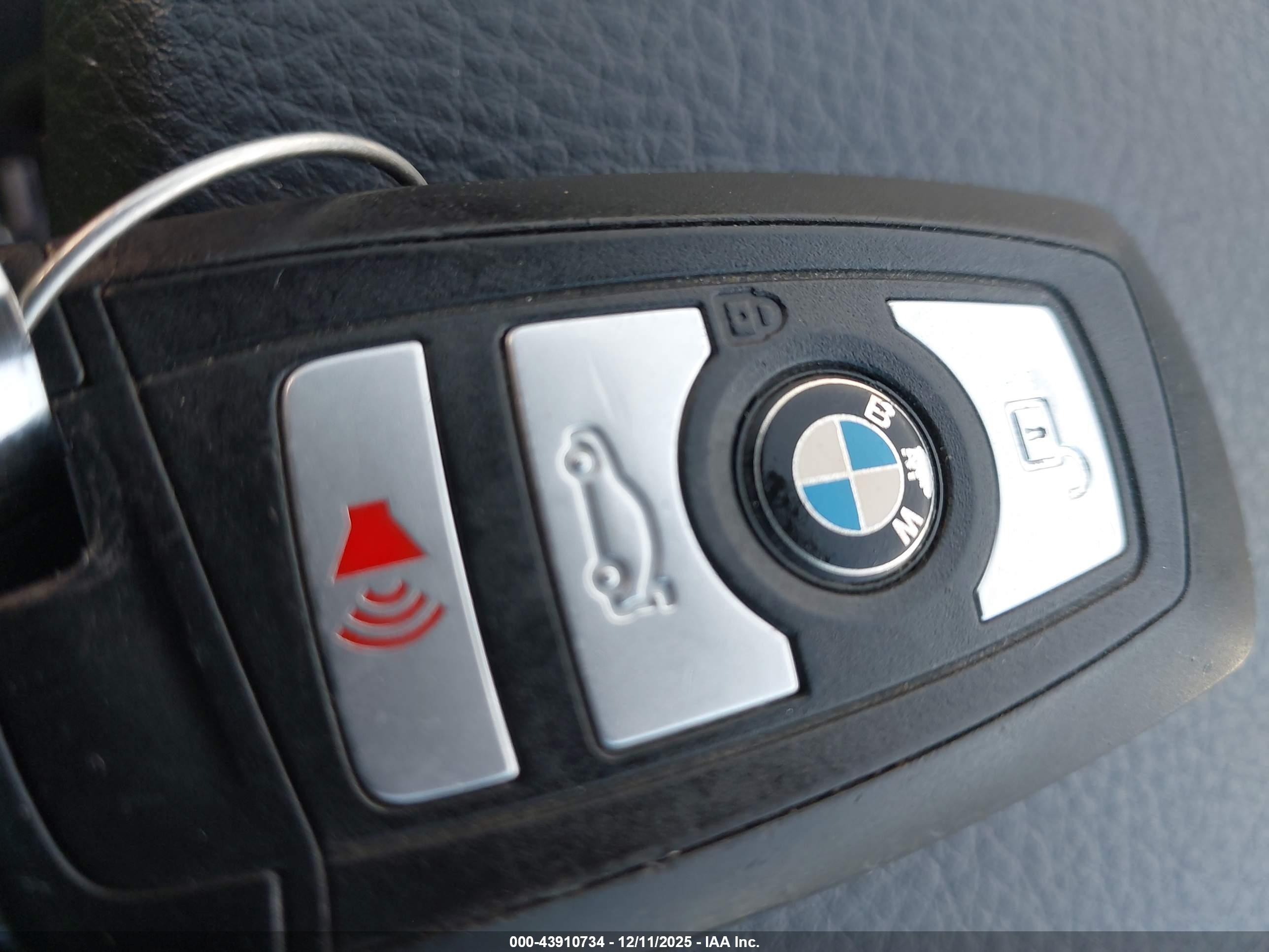 BMW 528I image 11