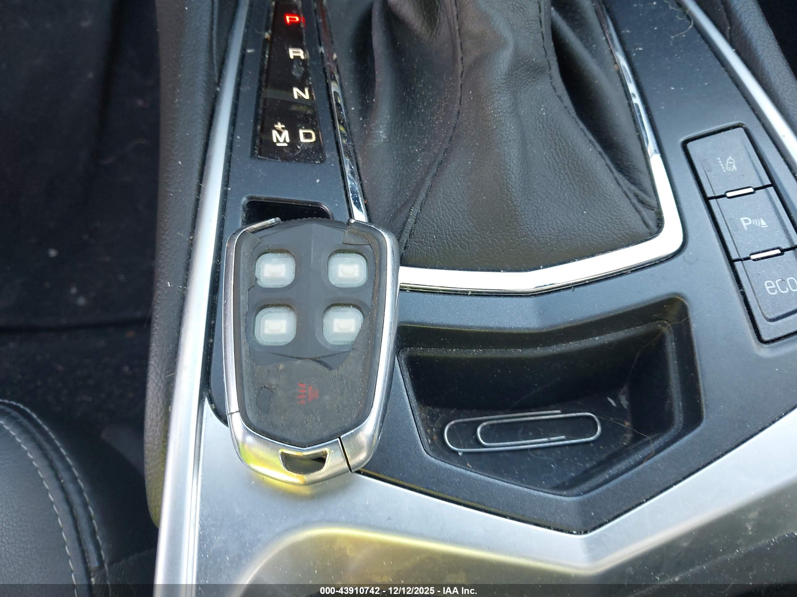 CADILLAC SRX image 11