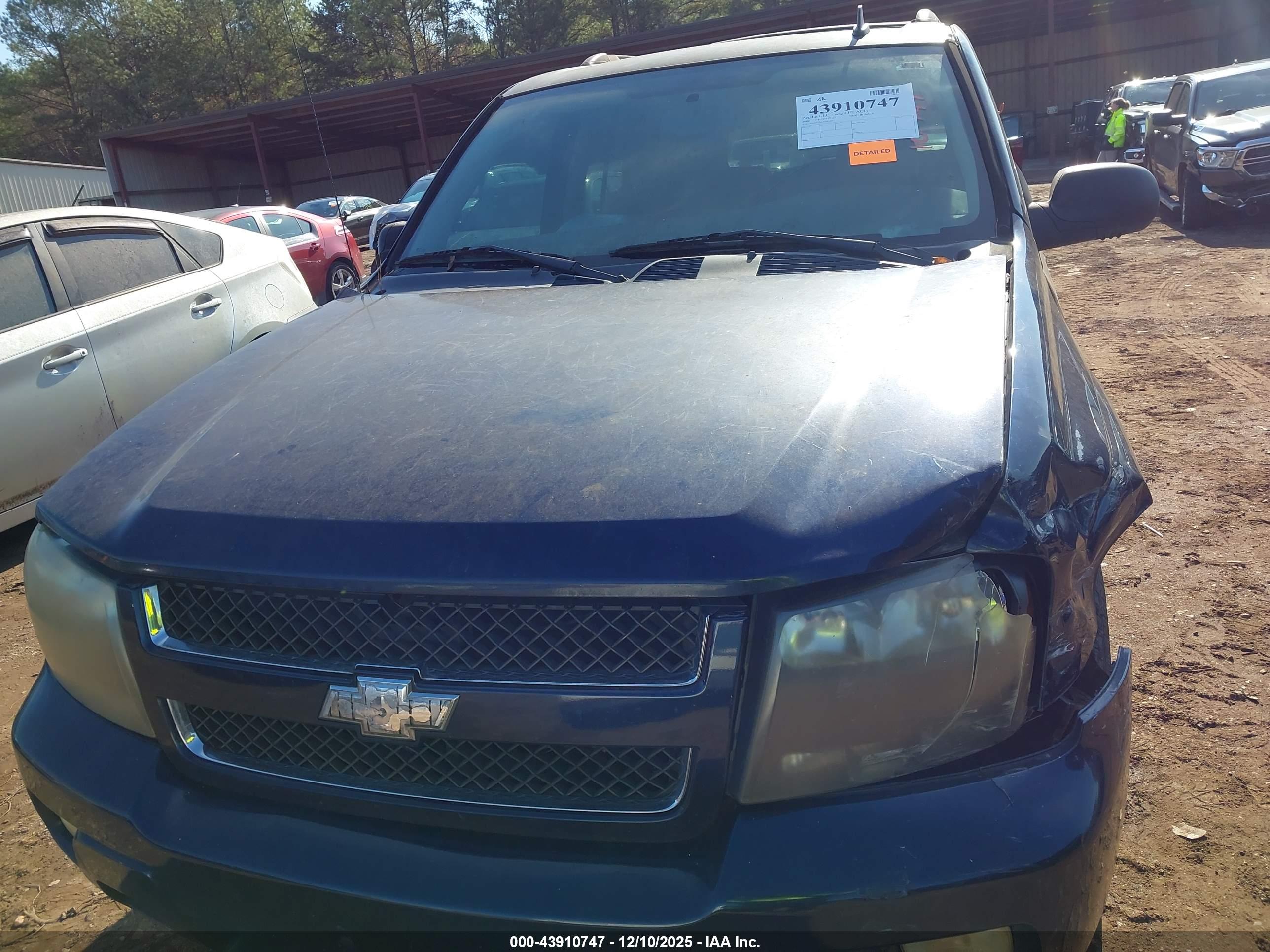 CHEVROLET TRAILBLAZER image 6